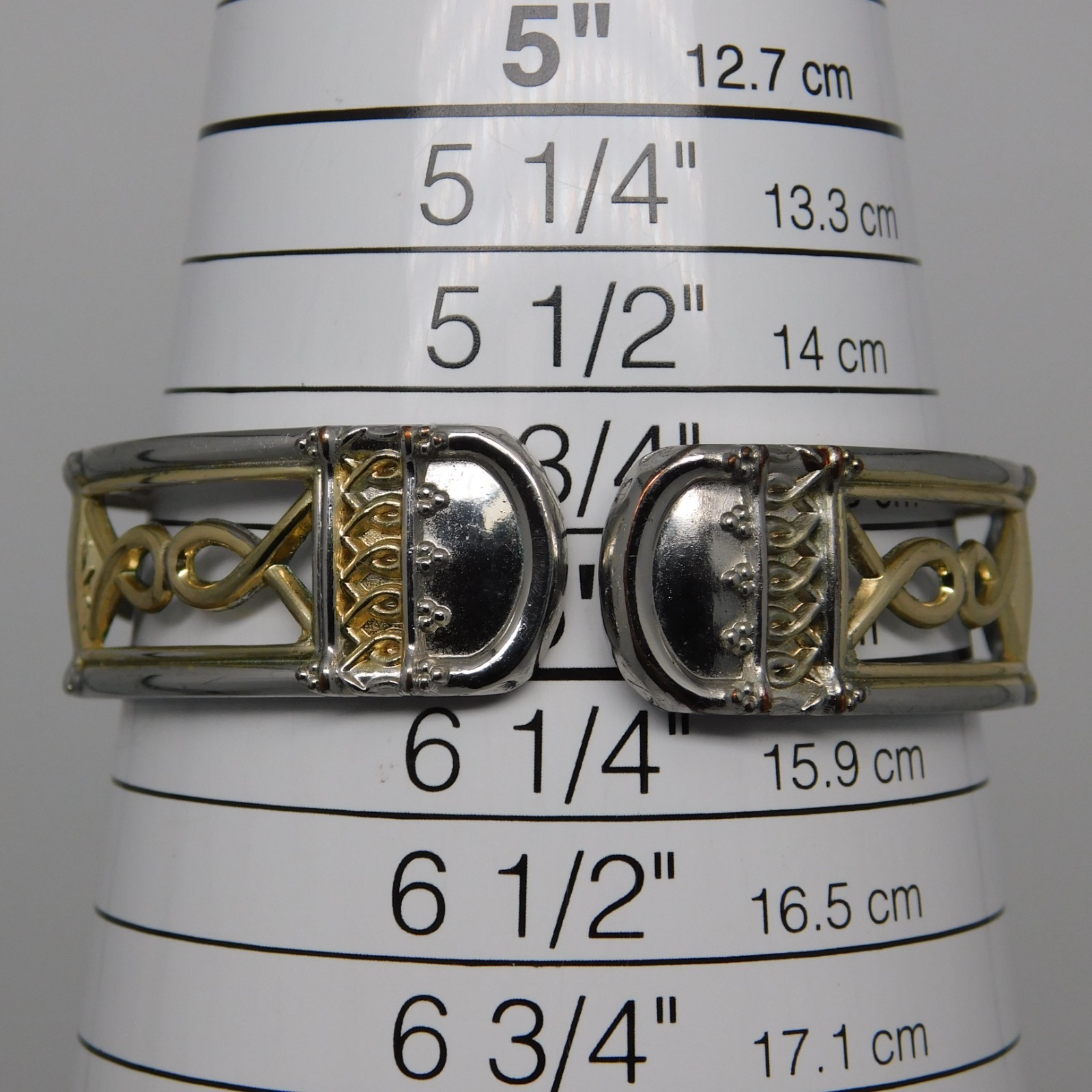 ACCUTIME WATCH CORP. RTB4WB Cuff Bracelet Quartz Women’s Watch Sz.6″ New Battery