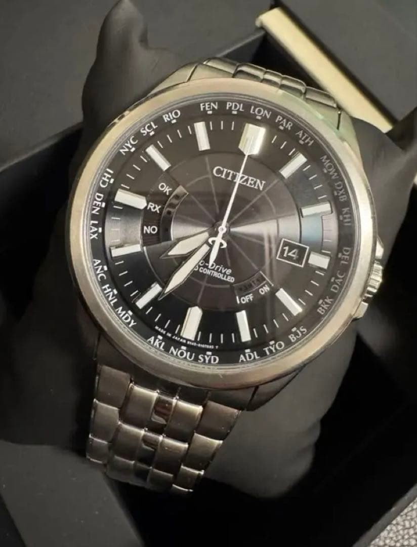 Citizen Eco-Drive Radio Wristwatch 42mm Analog Wrist 16cm/6.3in No Box