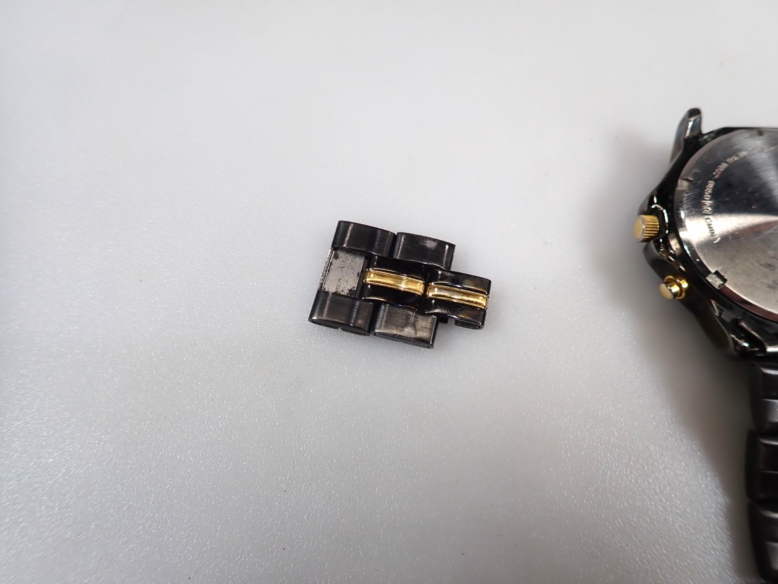 Vintage Pulsar V072-0050 Men’s Watch Black/Gold Alarm Chronograph PARTS/REPAIR