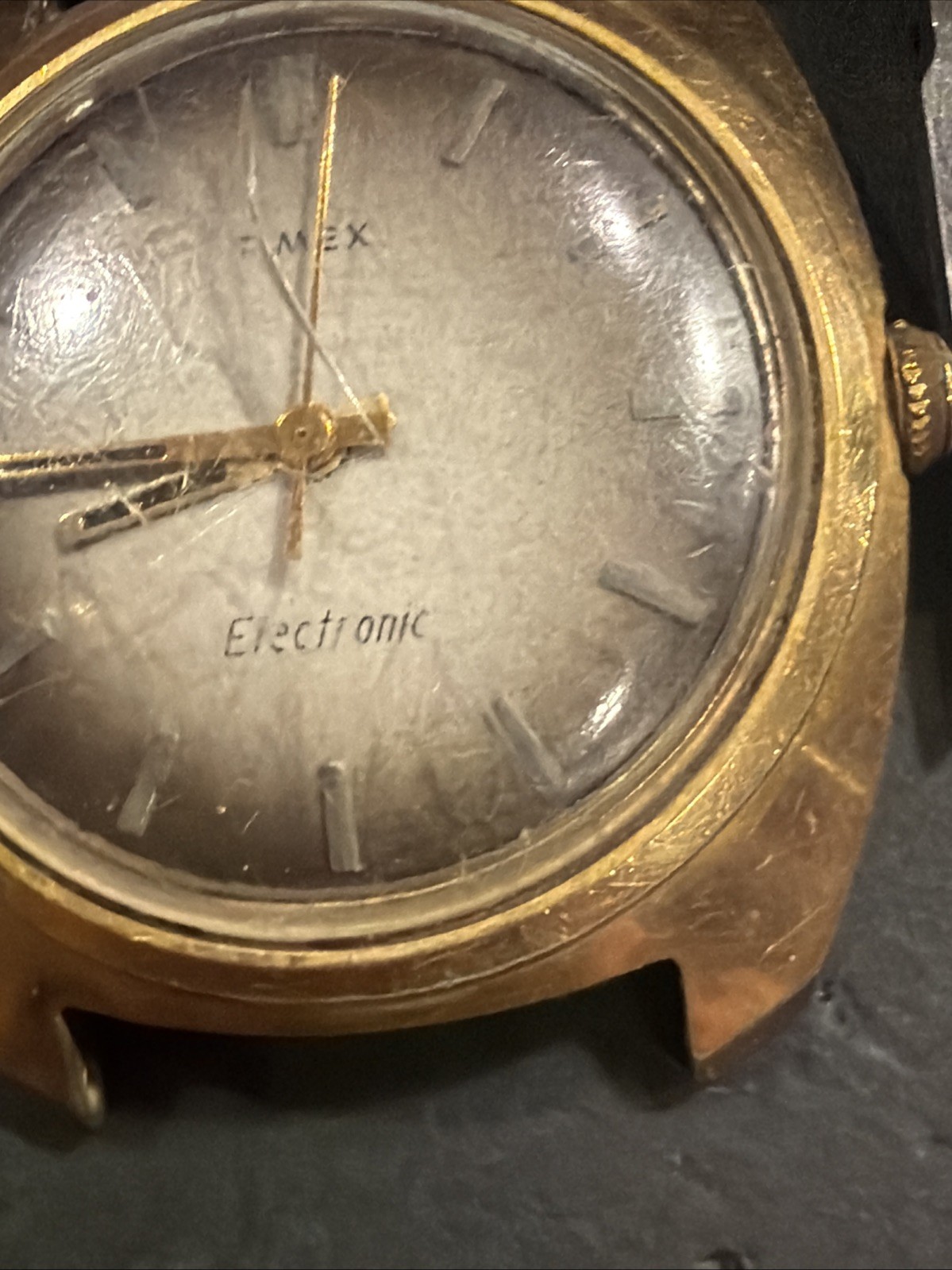 AJ21 VTG Timex Electric Dynabeat Watch Large Case GoldTone Parts Repair Restore