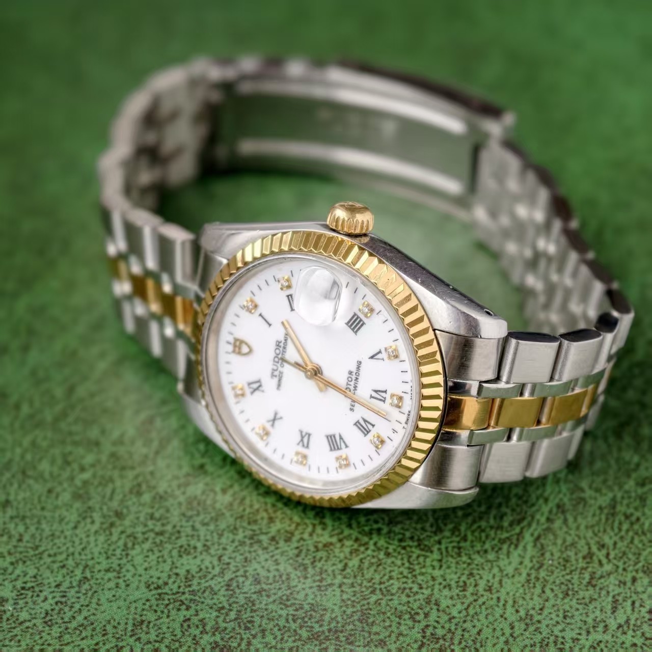 Tudor White 10-Diam Roman Dial Prince Date 74033 Men’s Watch Automatic 34mm
