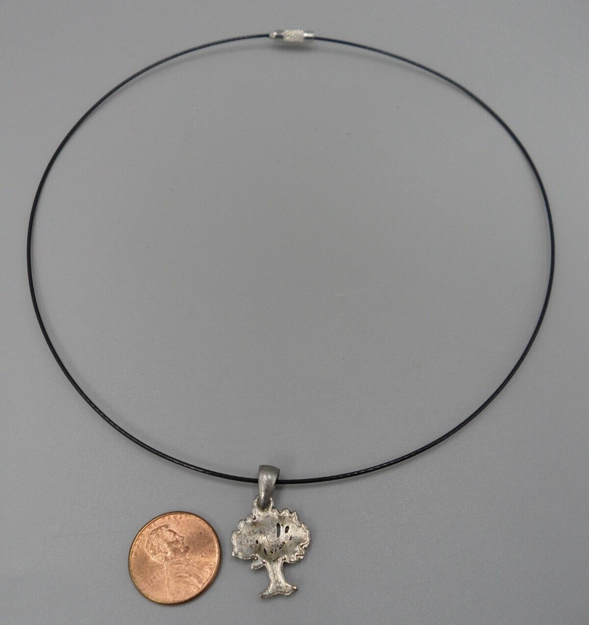 Vintage Tree Pendant Necklace Vinyl Coated Wire Choker Boho Screw Clasp 18″