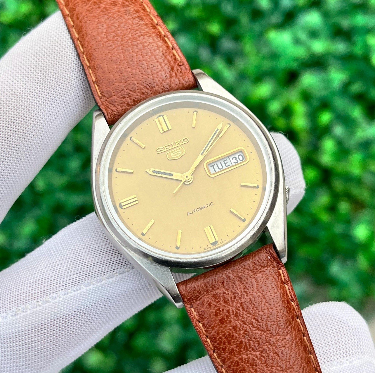Vintage Seiko 5 Automatic Golden Dress Formal Japan Made Men’s Watch Cal. 6309