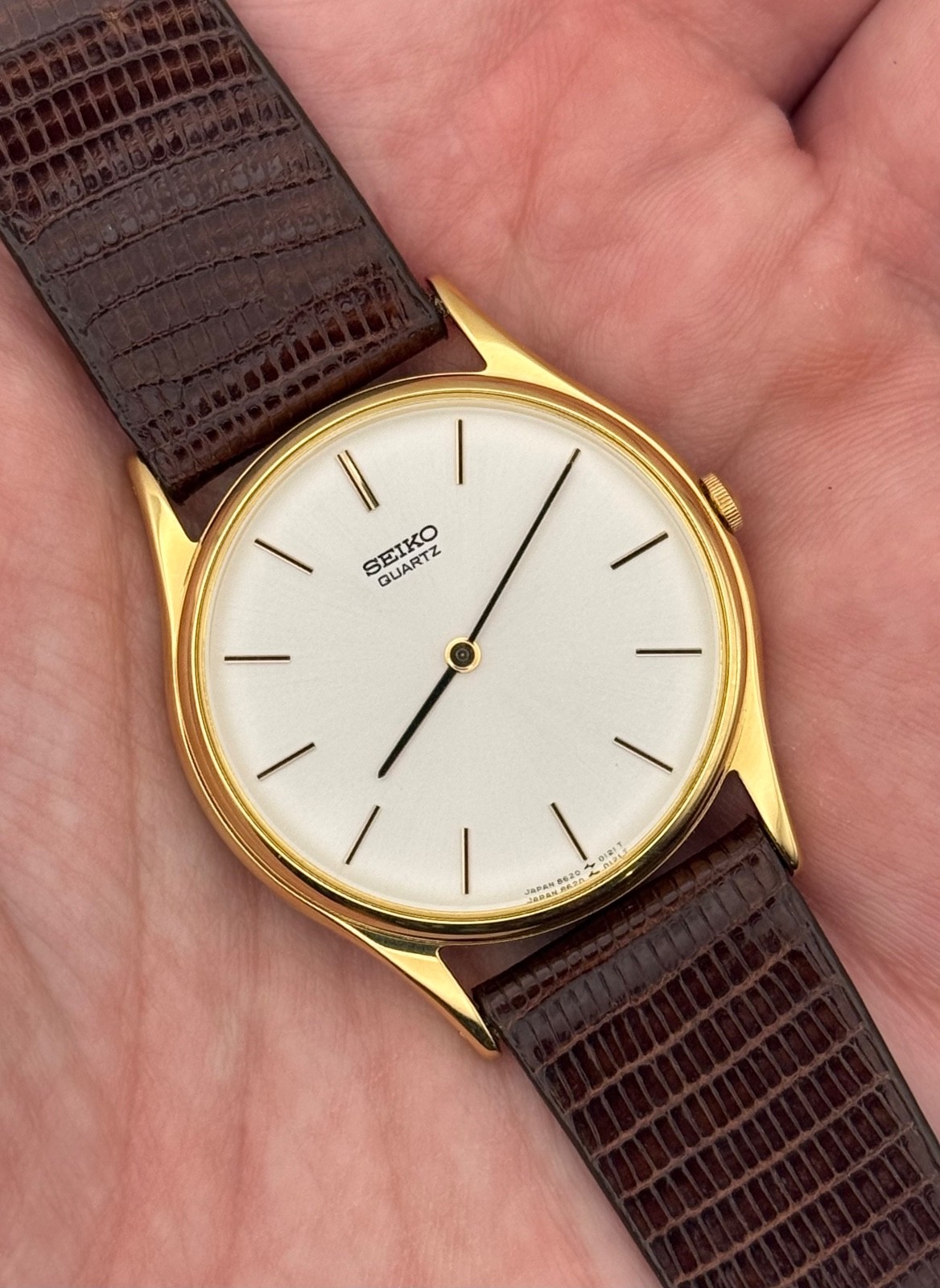 1982 Vintage NOS Seiko Men’s Gold Dress Watch w/O.G. BAND & PAPERS – 8620 Quartz