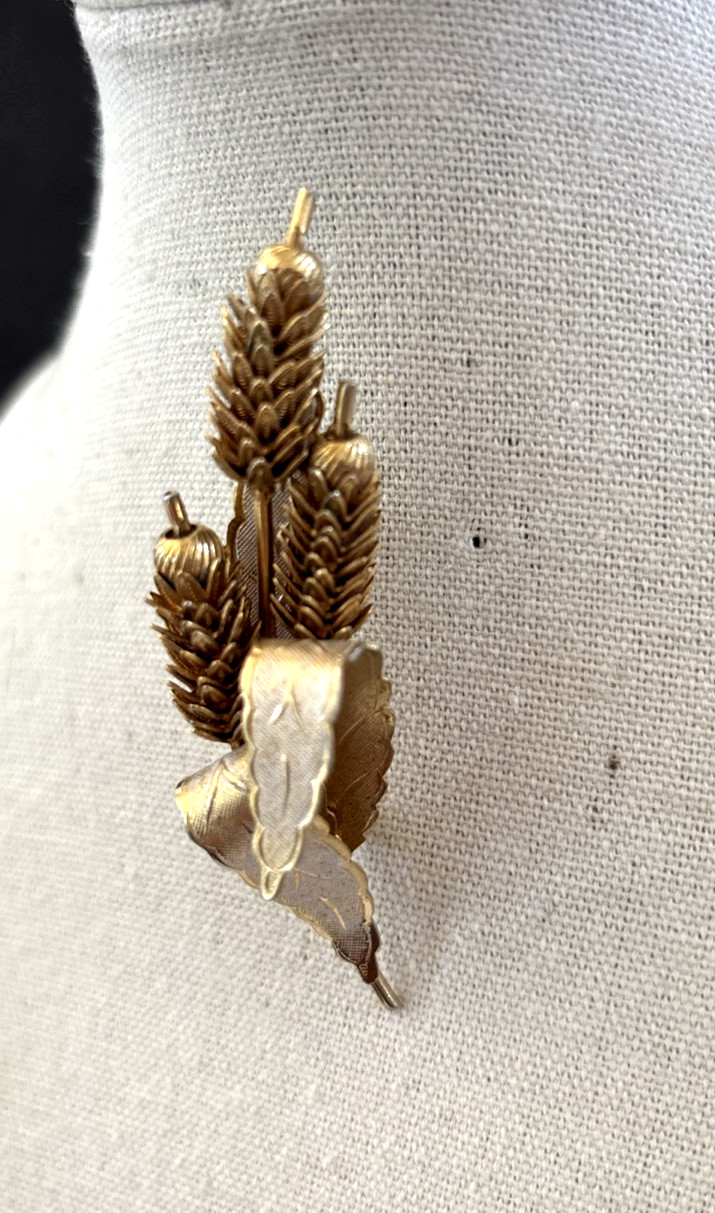 Large Vintage Wheat Brooch Articulated Gold Tone Enamel Wash Cattails Pin 3”