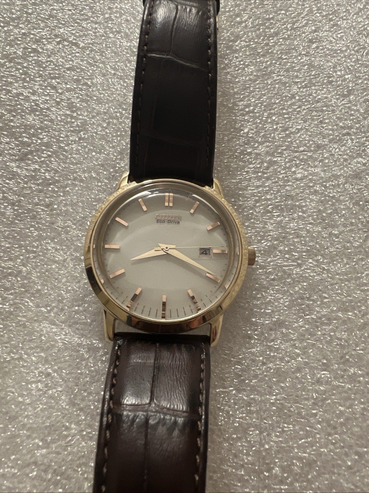 Citizen Eco Drive Goldtone E111-S079748 Leather Strap Gold Tone –
