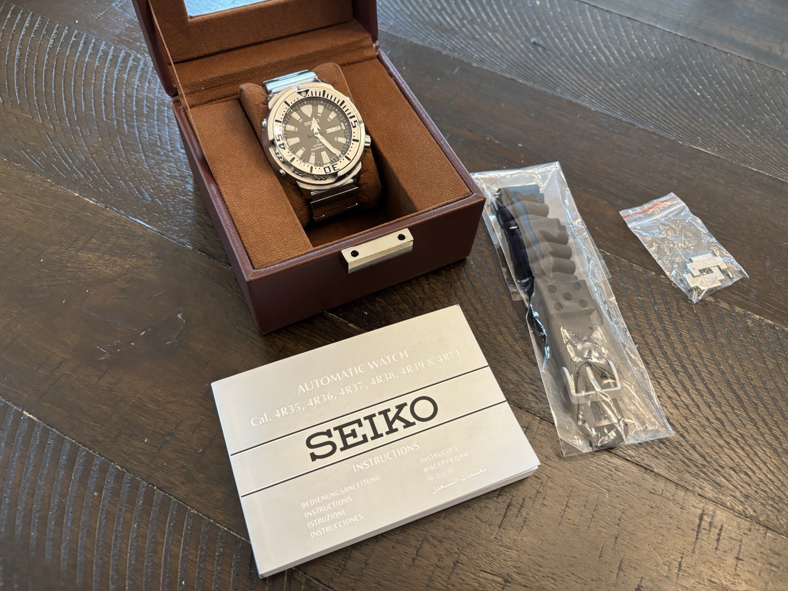 Seiko International Prospex Automatic 4R36 Baby Tuna SRP637K1