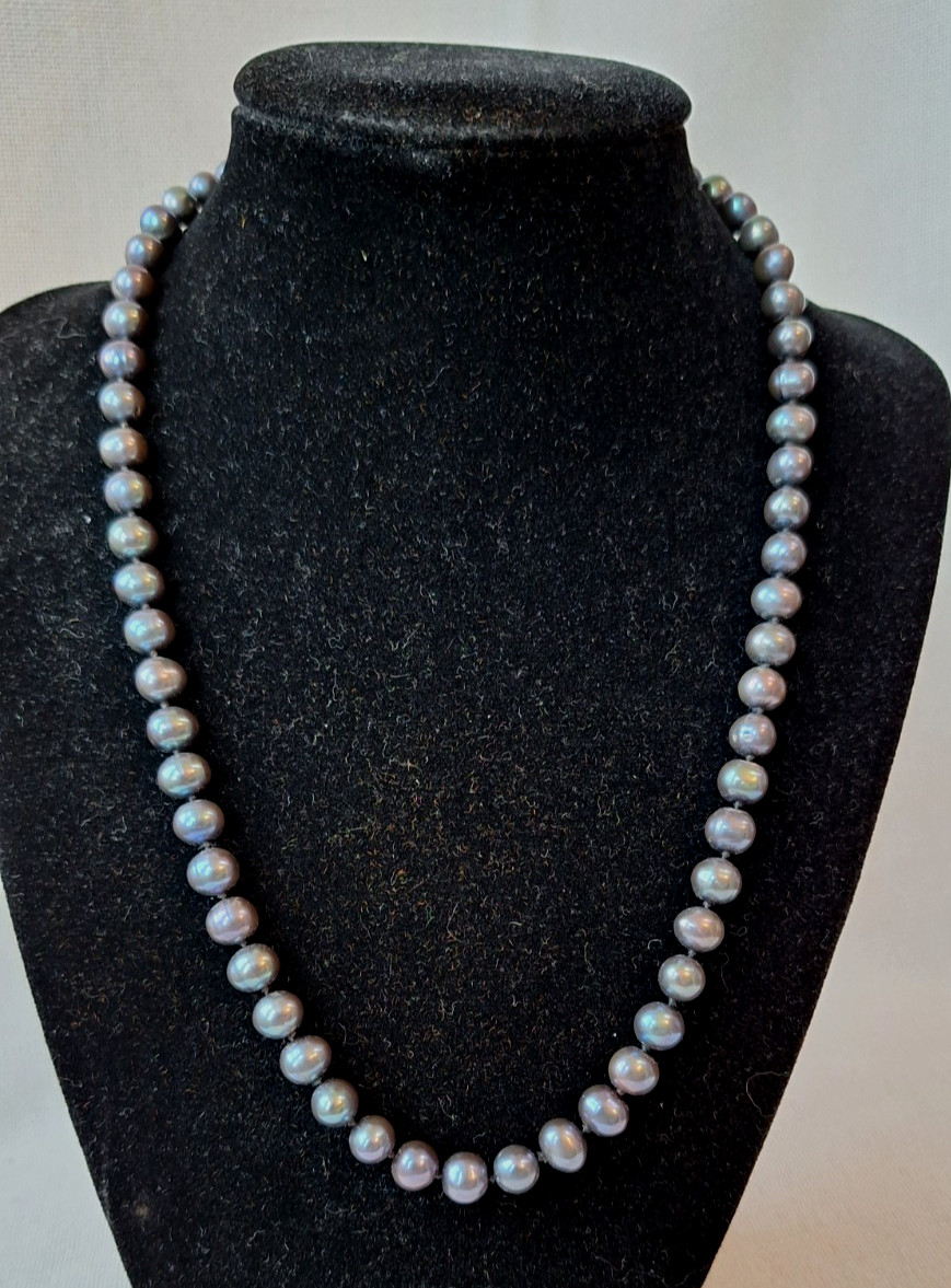 Peacock Pearl Necklace 14k White Gold Clasp Approx 5mm 18” Brand pJs