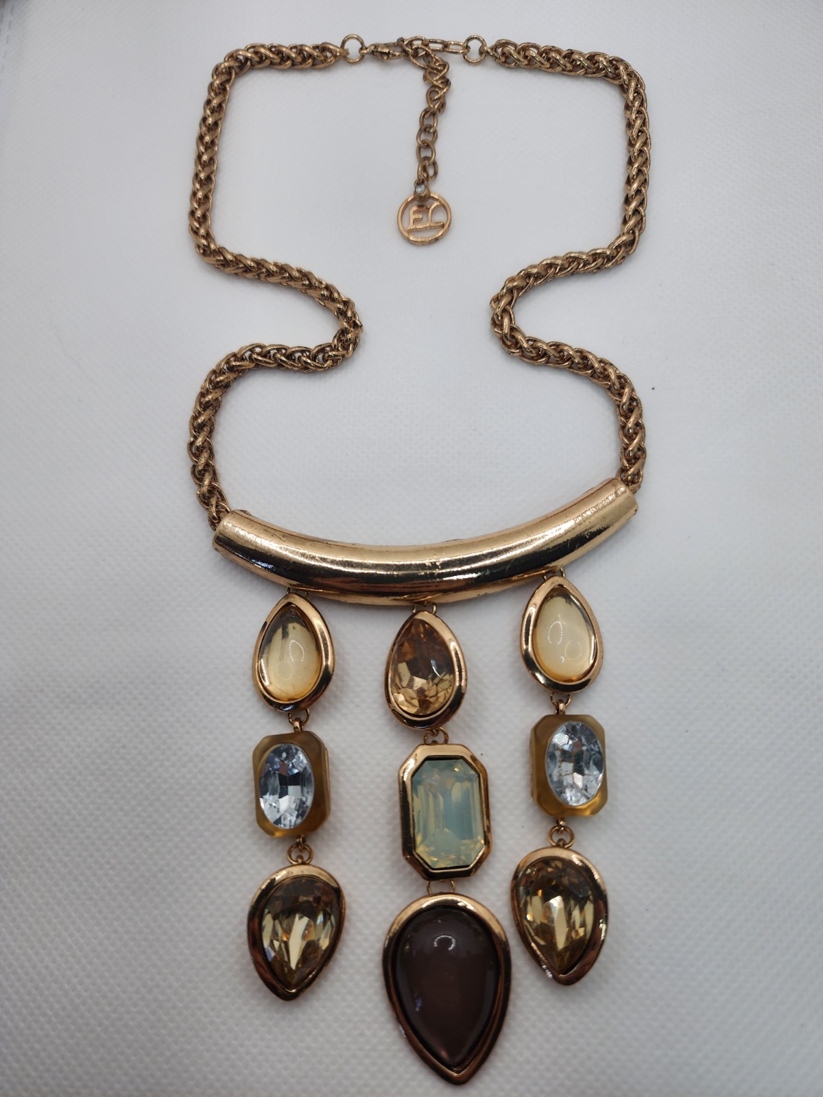 Erica Lyons Gold Rope Chain Statement Necklace Cream Champagne Resin Drop Bib