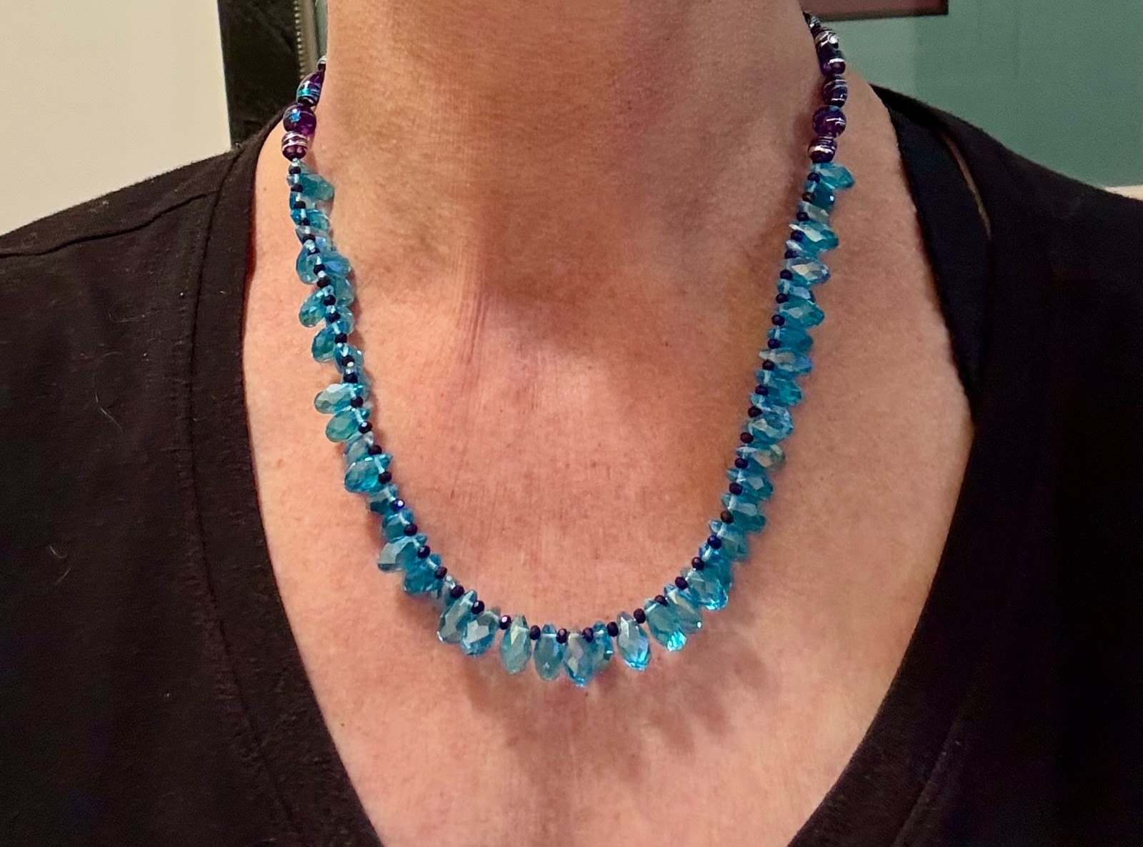 Unique Hand Crafted Blue Faceted Crystals w/Purples/Silver 18″ w/Rainbow Clasp