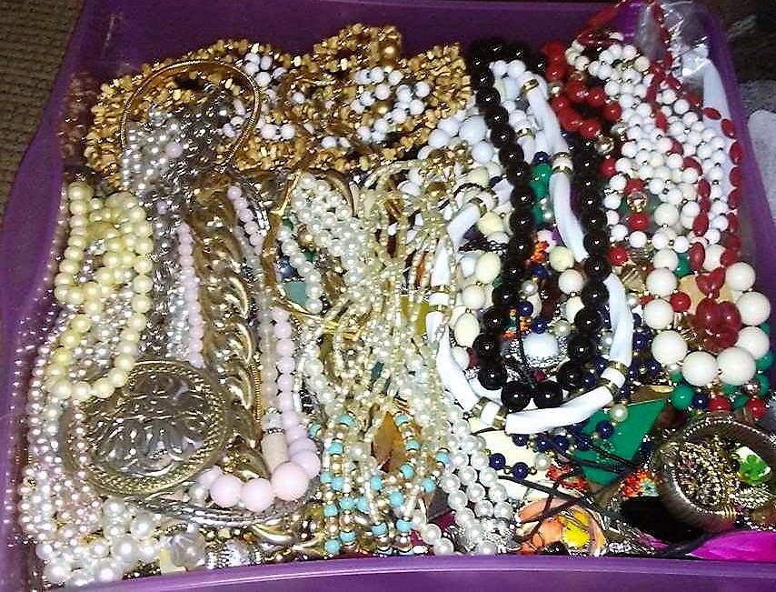 Jewelry Lot ALL Good Wear Resell Brooch Art Estate Vintage Modern 5 Pc NO Junk