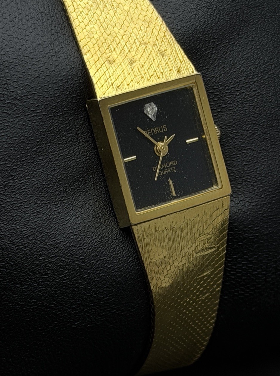 Vtg 1989 BENRUS Tank Diamond Women’s 18mm Quartz Watch Gold Case Bracelet Black