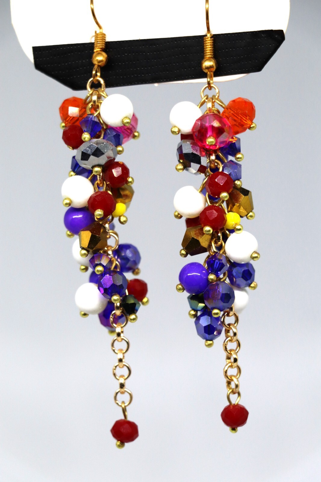 Earrings are glass beads fresh and elegant.