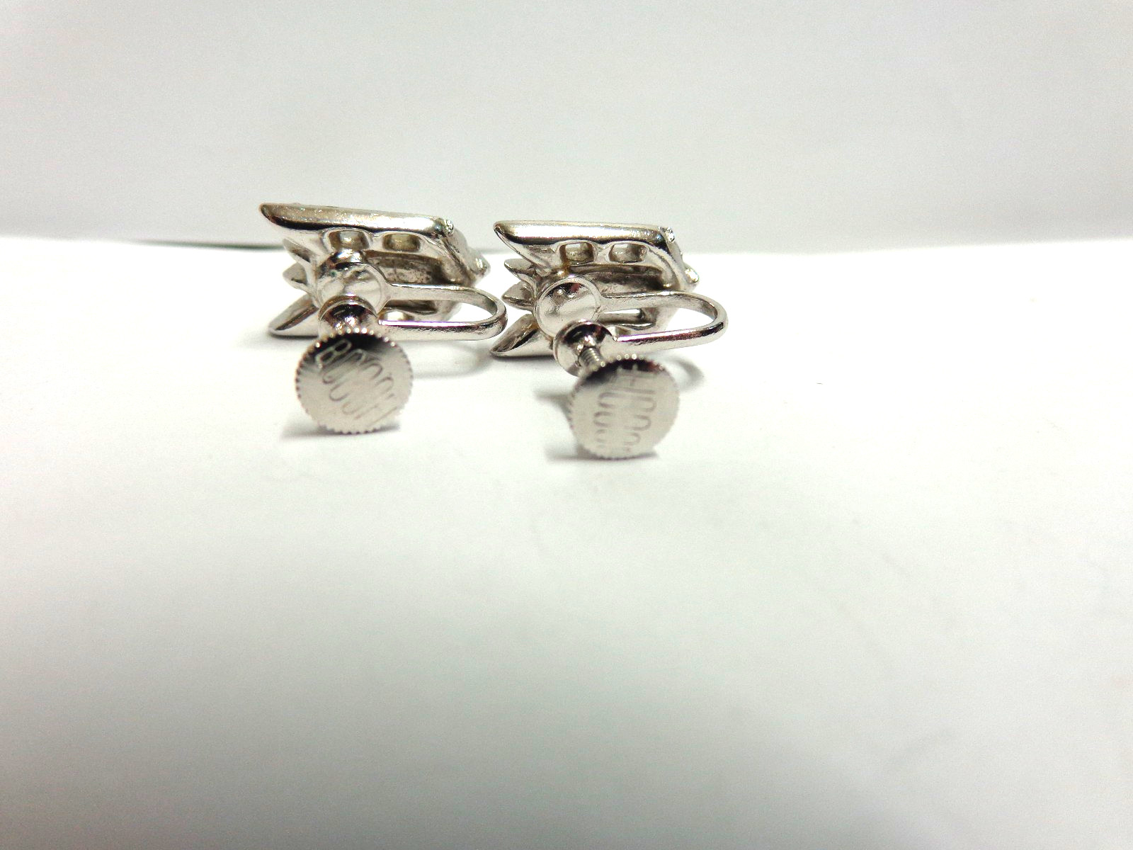 Vintage Rhinestone earrings by Bogoff Screw on type sz 1/2 in lg wgt5.4 grams
