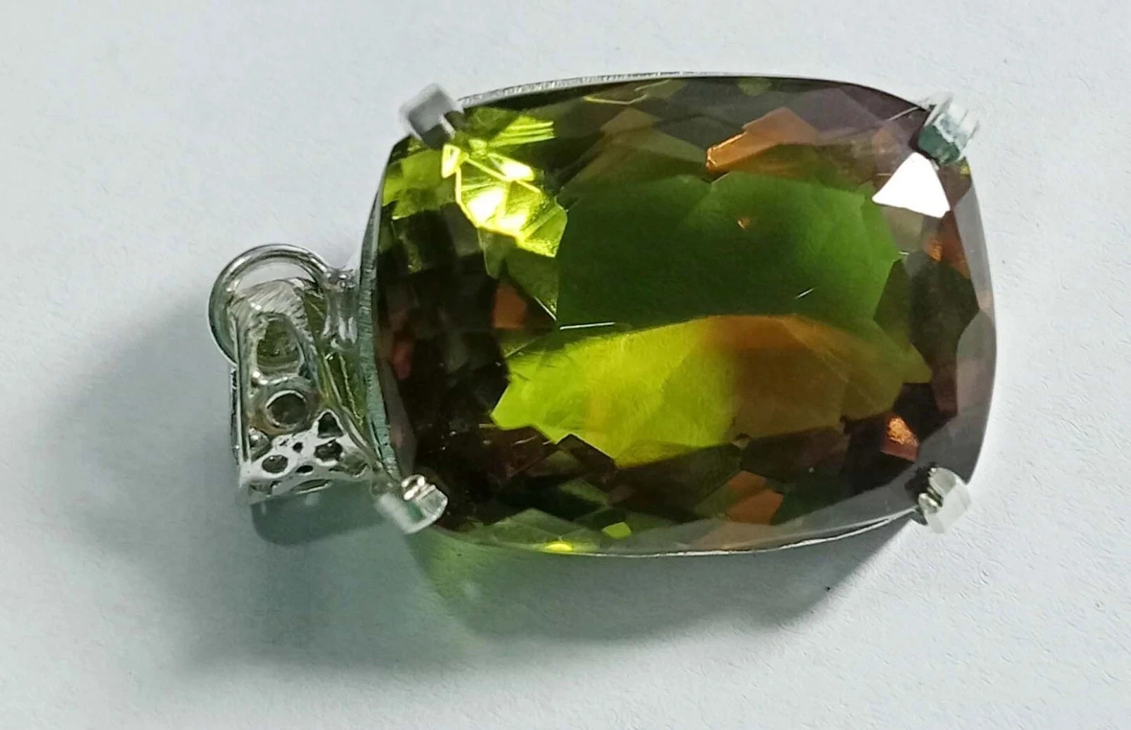 44 CT+ 7 Color Change Alexandrite Pendant 925 Sterling Silver Plated Jewelry