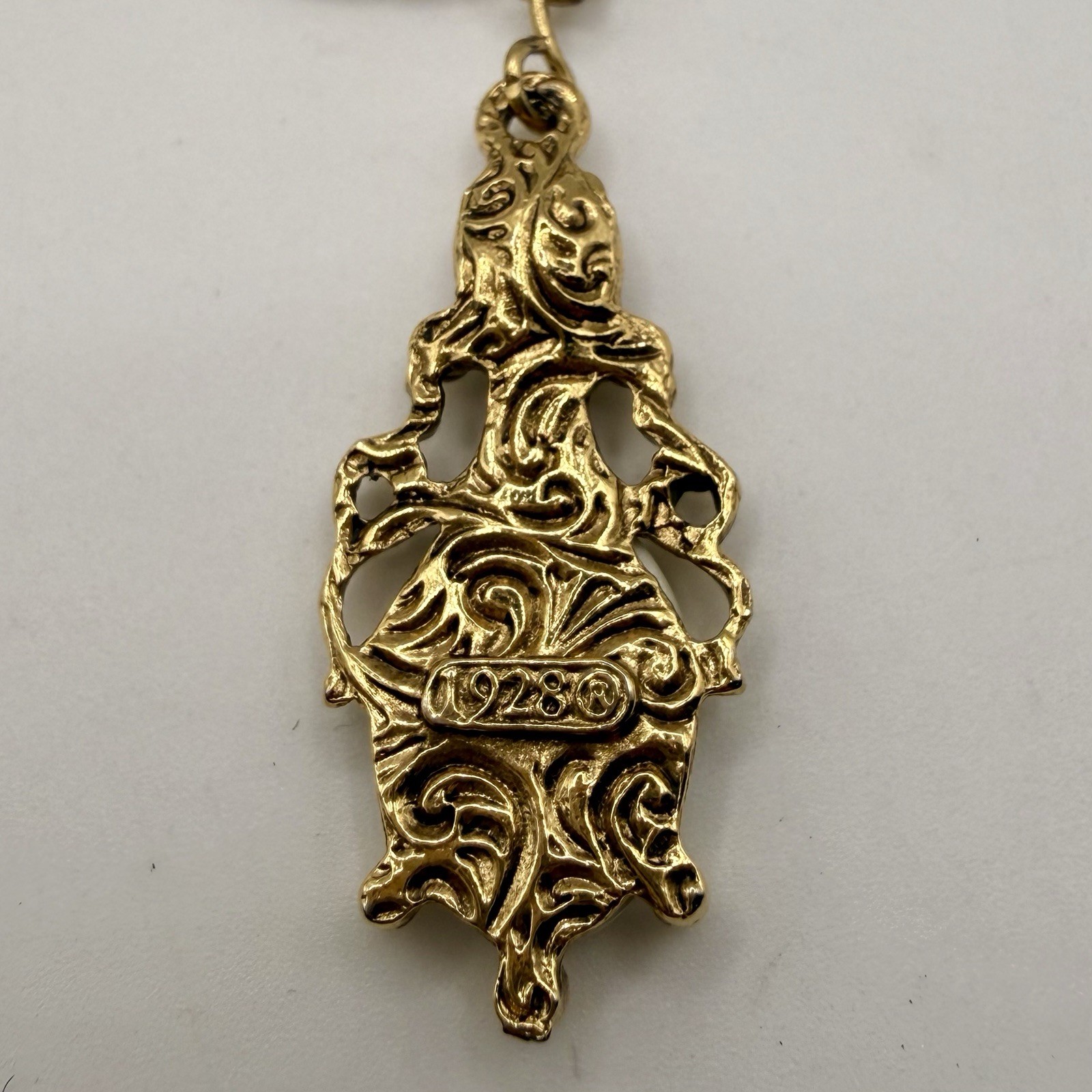 Vintage 1928 Gold Tone Rose Pendant Necklace Amethyst Purple Rhinestone