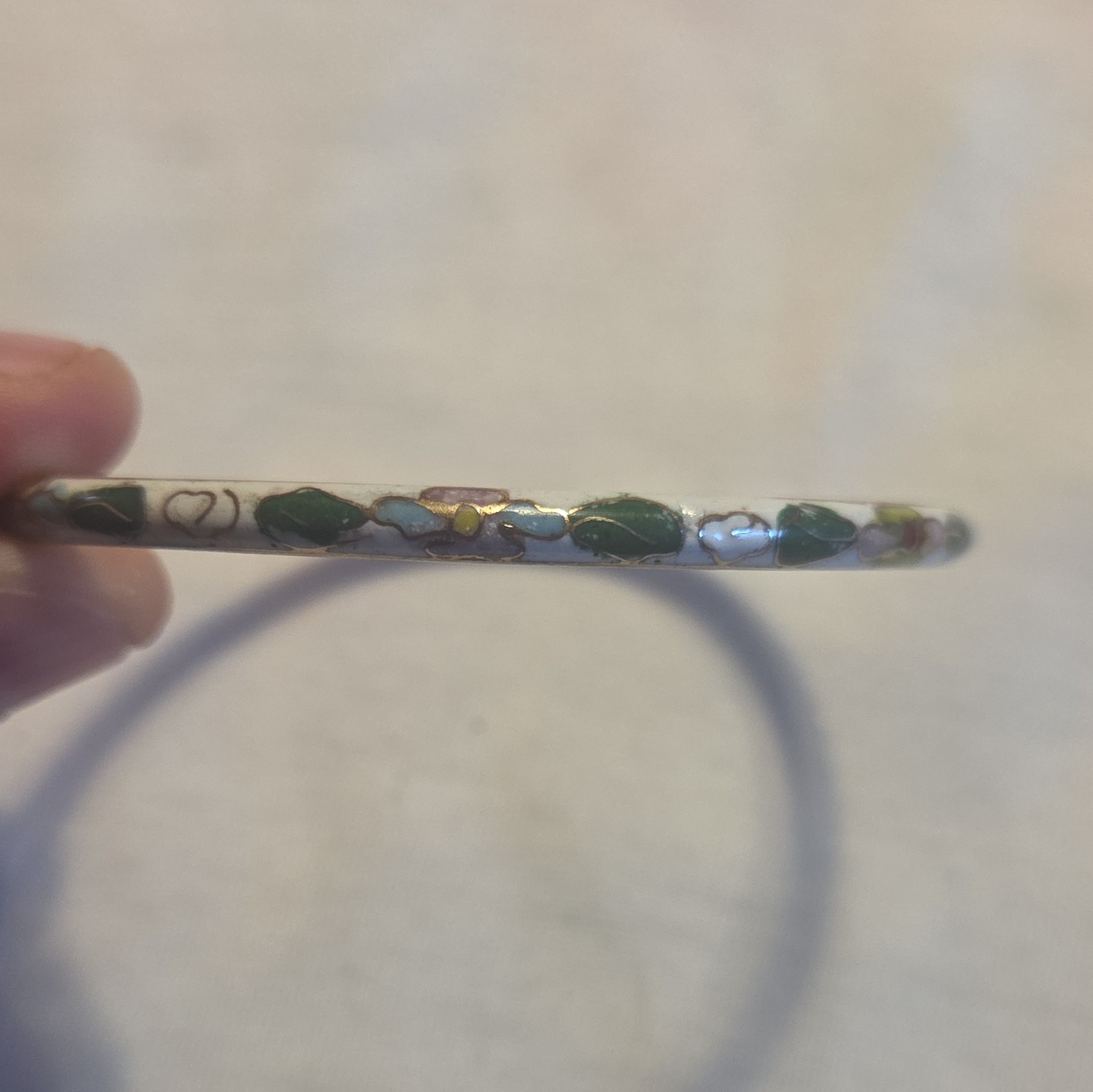 Vintage Cloisonné Bangle Bracelet White and Floral READ DESCRIPTION