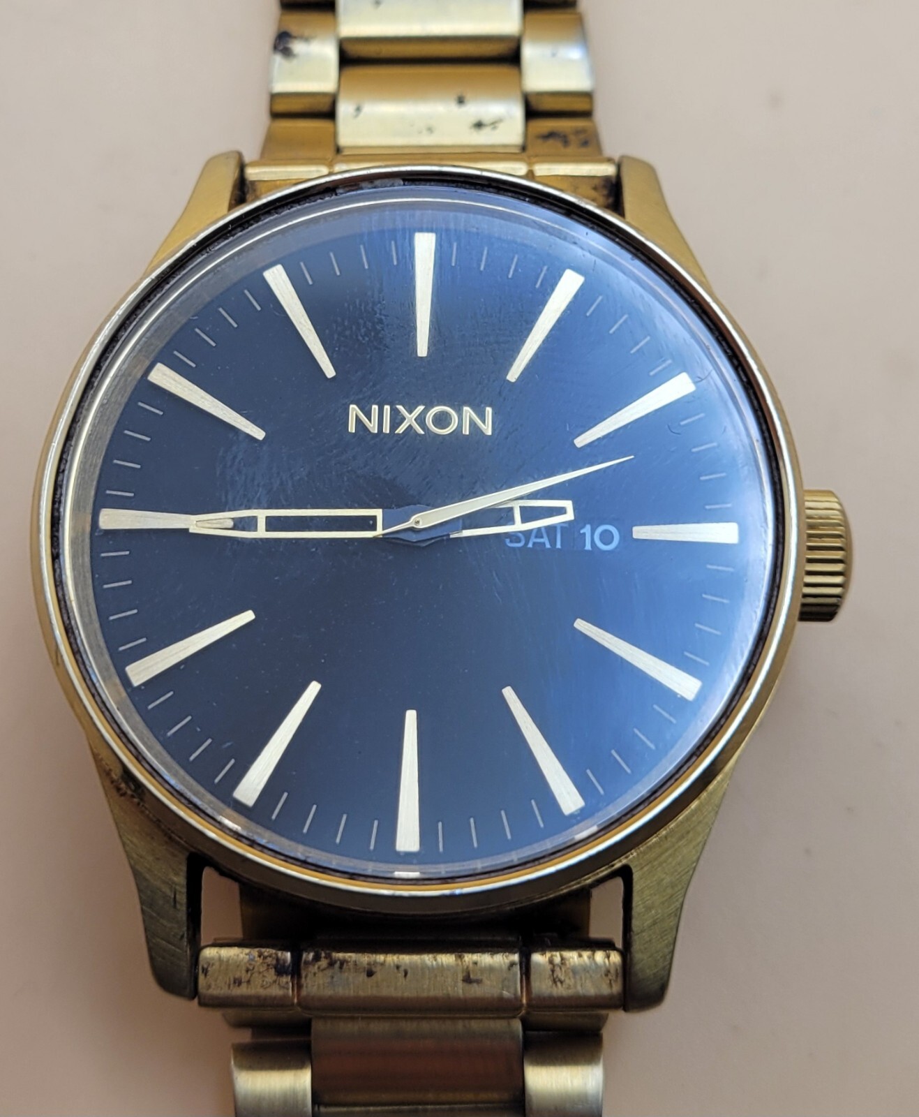 Nixon Mens’ Gold Tone Wrist Watch “Never Be Late” SS Sentry *WORKING* 100M ⌚️