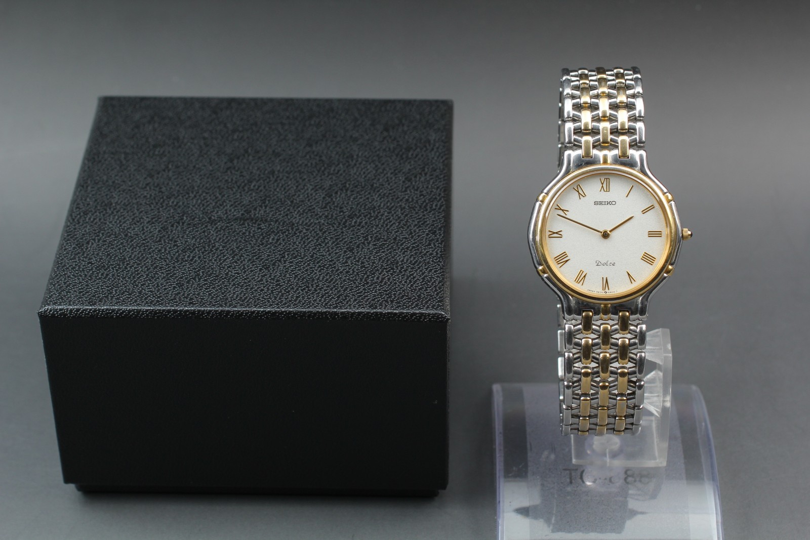 Vtg 1988 N MINT Seiko Dolce 5E30-6A00 Quartz Two-Tone Roman HAQ Mens Watch JAPAN