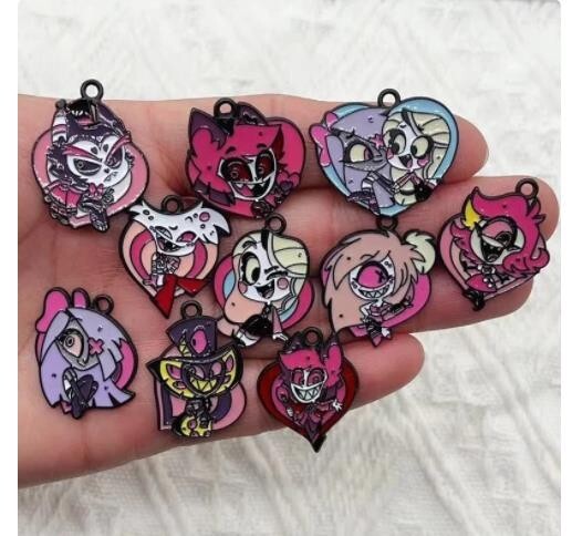 100Pcs MIX anime cartoon mix Charm bracelet necklace Pendants DIY Jewelry Making