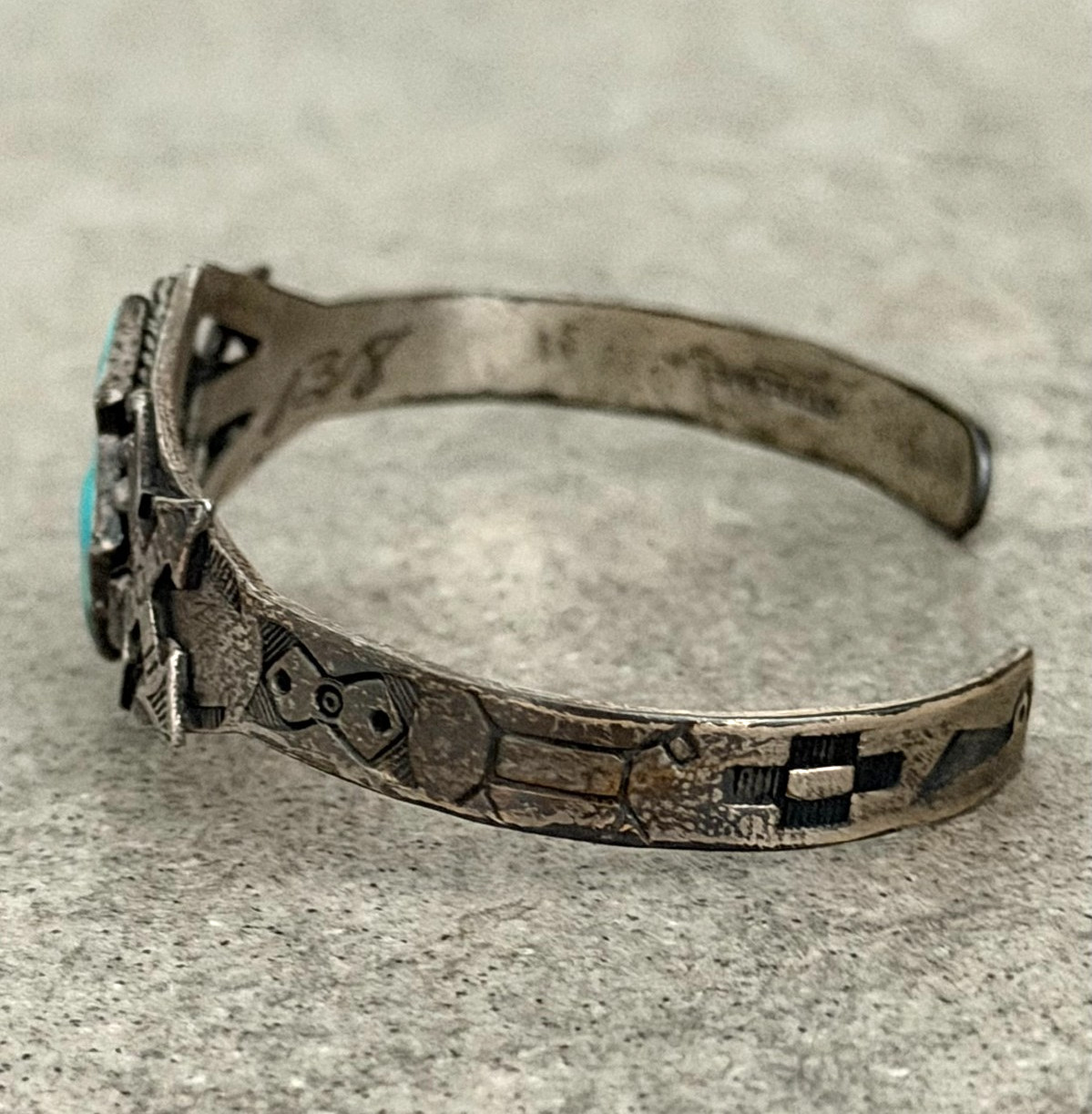 RARE Vintage FRED HARVEY era Navajo CROSSED ARROW Turquoise Sterling Bracelet