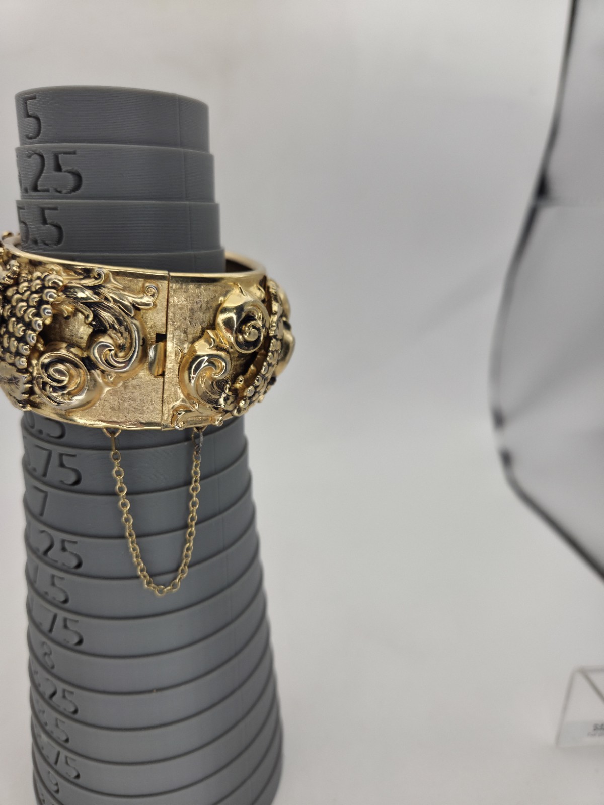 Vtg Repousse Nouveau Grapes Hinged Cuff Bracelet Sz 6.75″ Chunky Gold Filigree