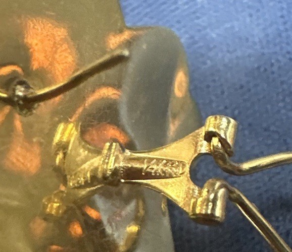 RD 14k Gold Criss Cross Puffy Bold Earrings 8.86 gr 30x30mm Omega Backs