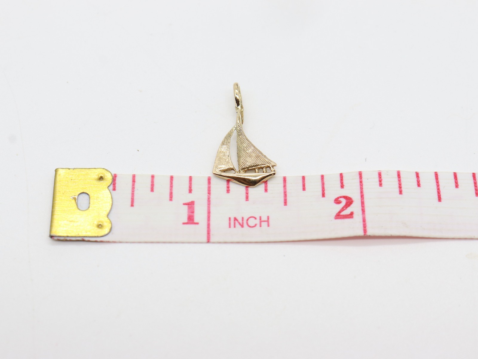 Petite 14K Yellow Gold 3/4″ Sailboat Pendant Charm 0.68 grams
