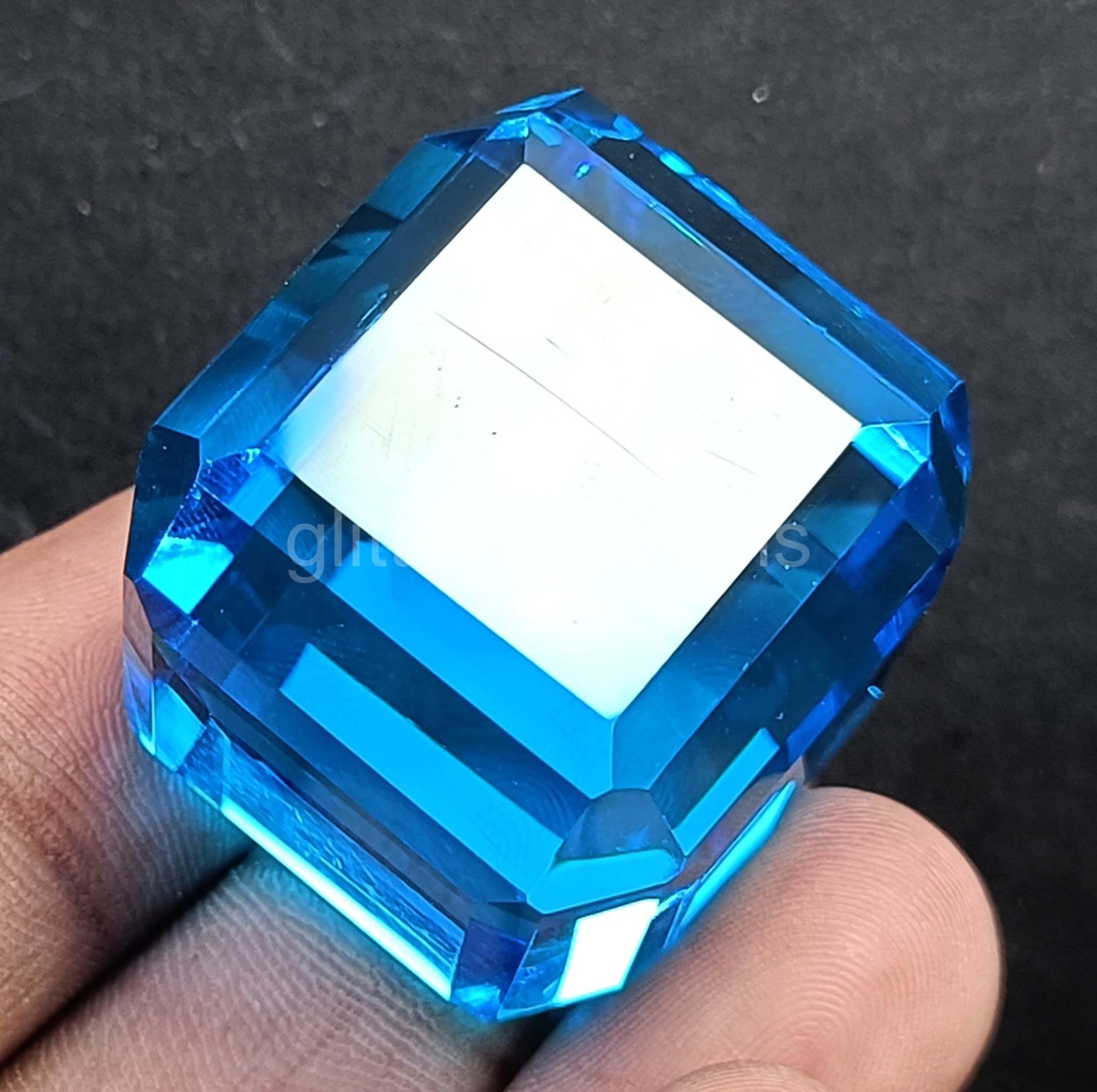 Natural 241.5 Ct Sri Lanka Blue Sapphire Cube Cut | IGL Certified Loose Gem 5JOR