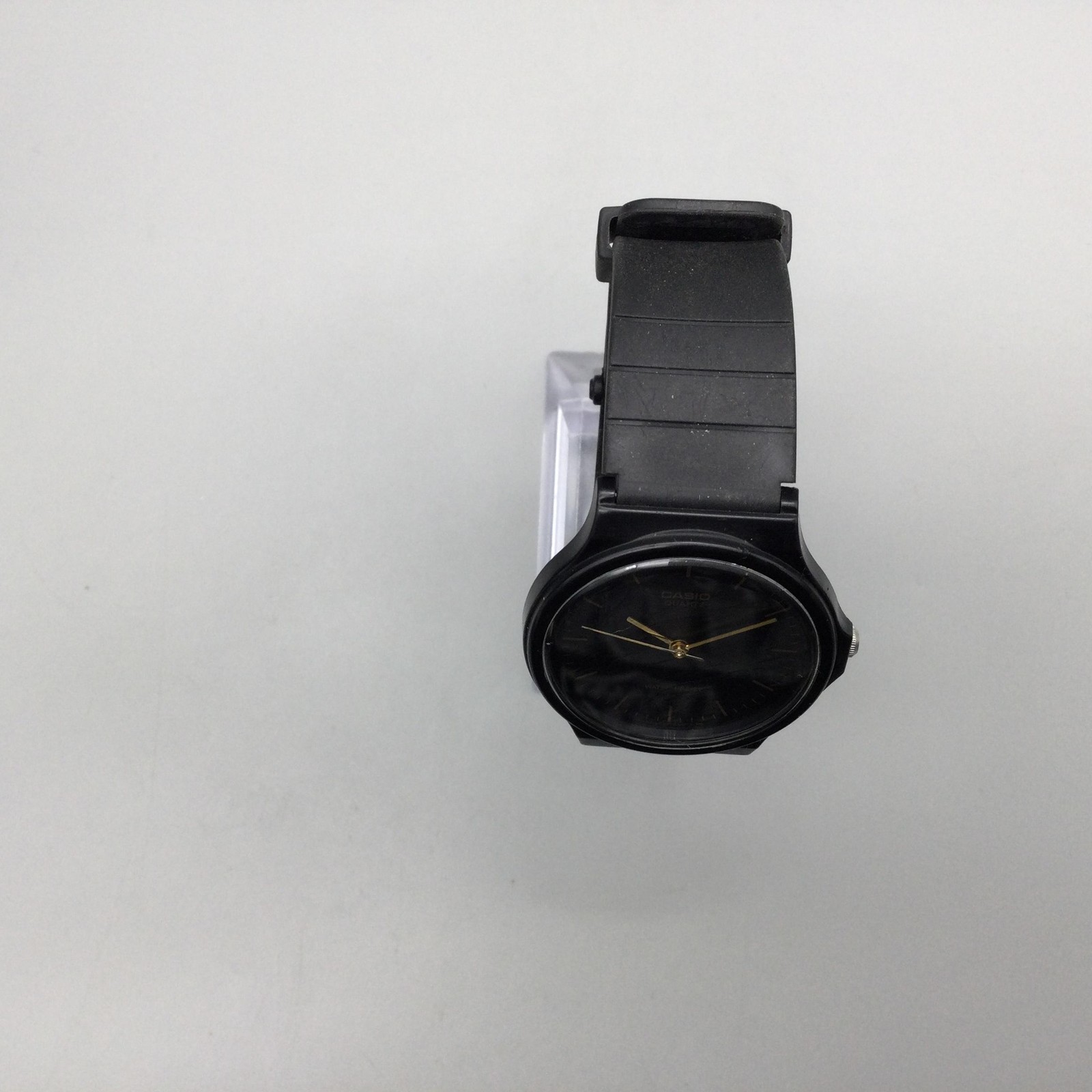 Casio 1330 MQ-24 Watch Mens 34mm Gold Tone Black Resin Band New Battery