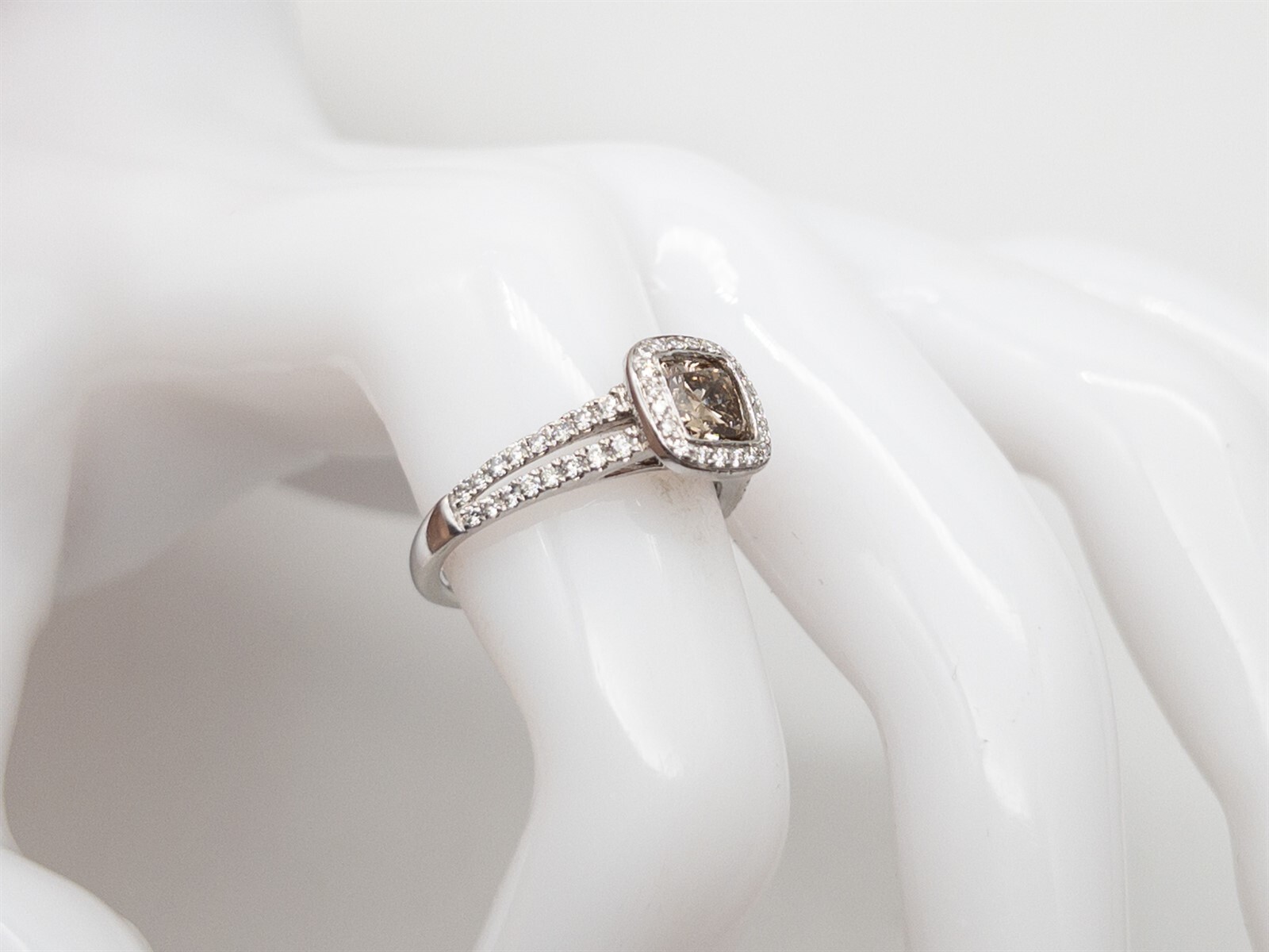 Scott Kay $6450 1.75ct Champagne VS Cushion Cut Diamond 14k White Gold HALO Ring
