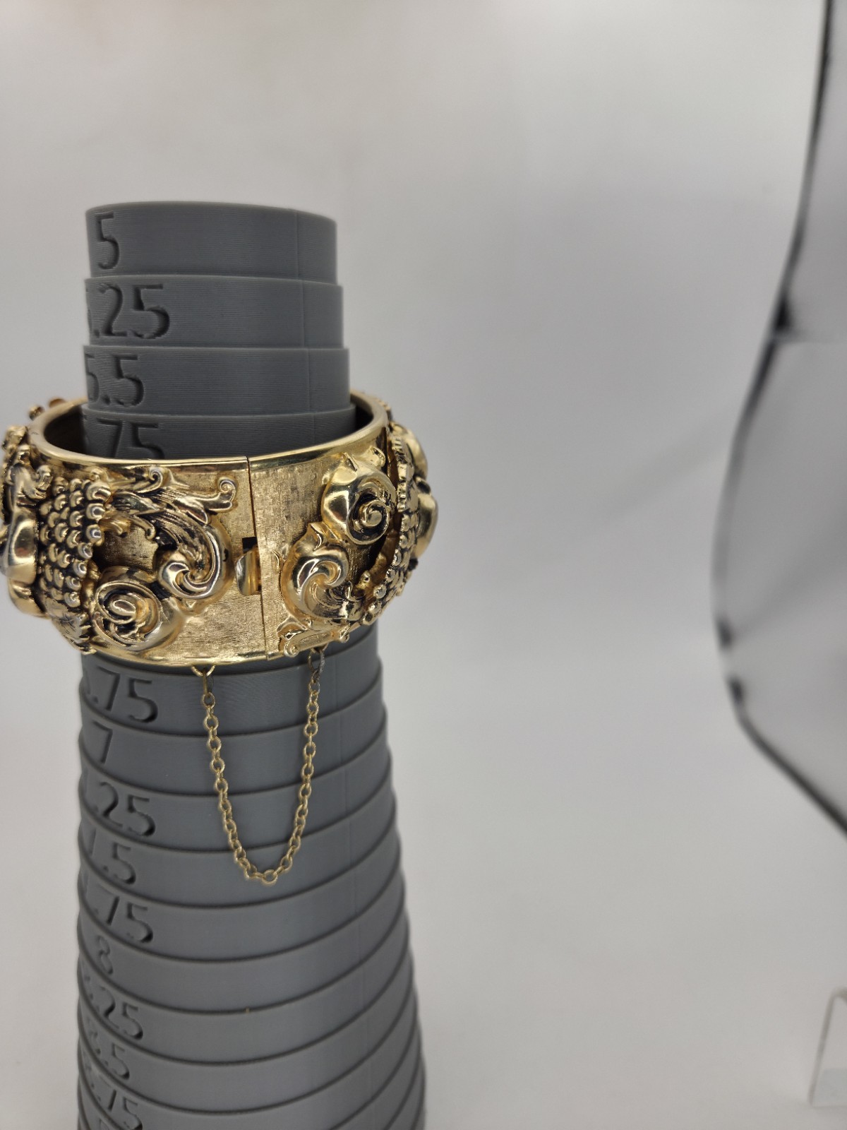 Vtg Repousse Nouveau Grapes Hinged Cuff Bracelet Sz 6.75″ Chunky Gold Filigree