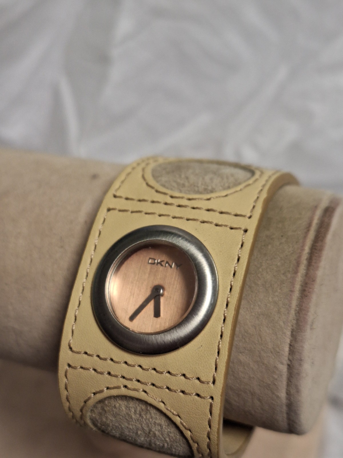 DKNY Ladies Watch Silver with Beige Leather Band NY39ast06