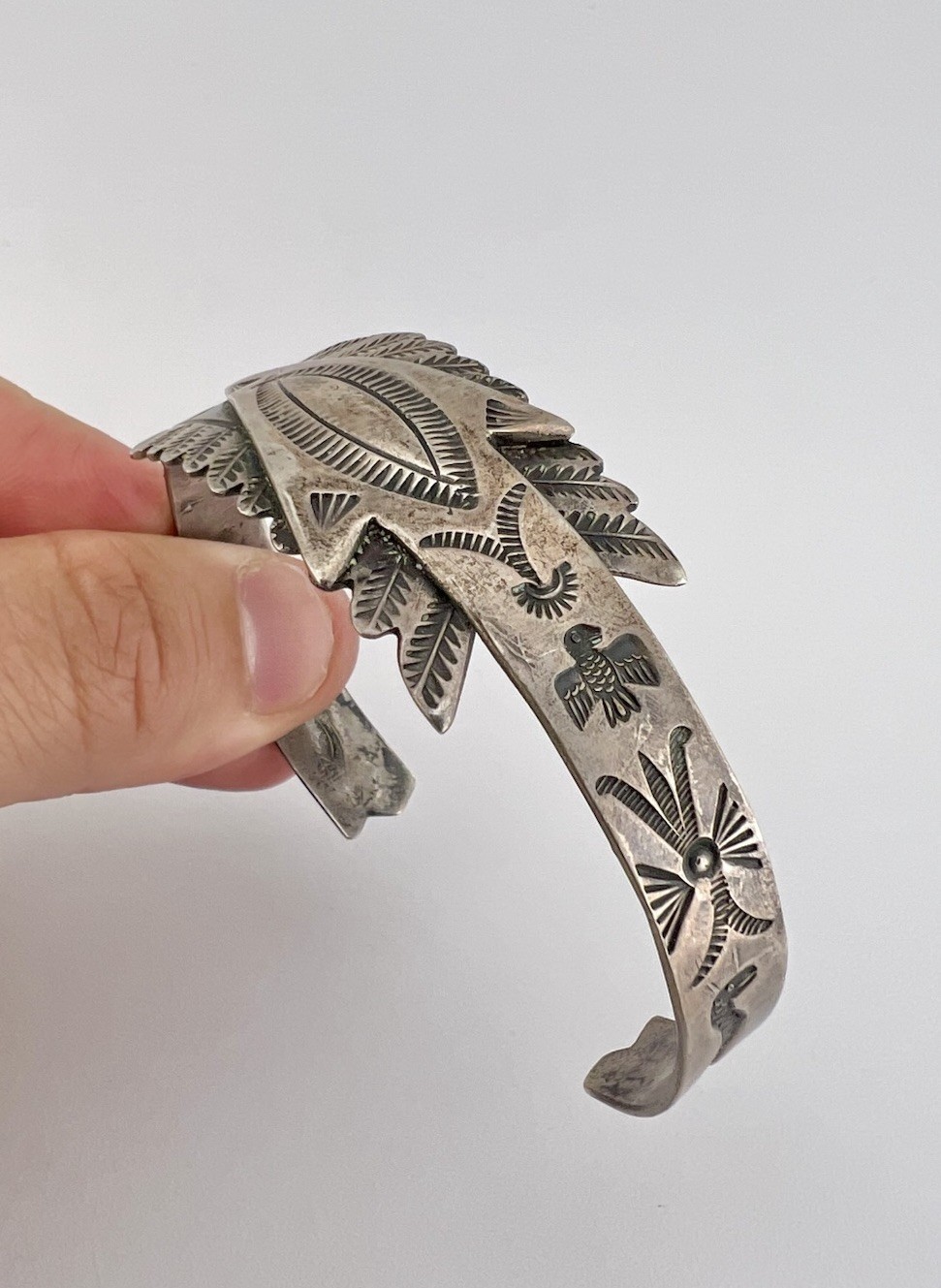 OLD 1940’s Fred Harvey Navajo Coin Silver Stamped Arrow Snake Cuff Bracelet