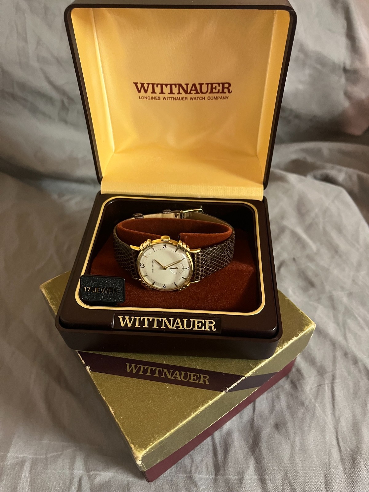 Vintage Wittnauer 14K Solid Gold – 1950’s Art Deco Men’s Watch – With case & box