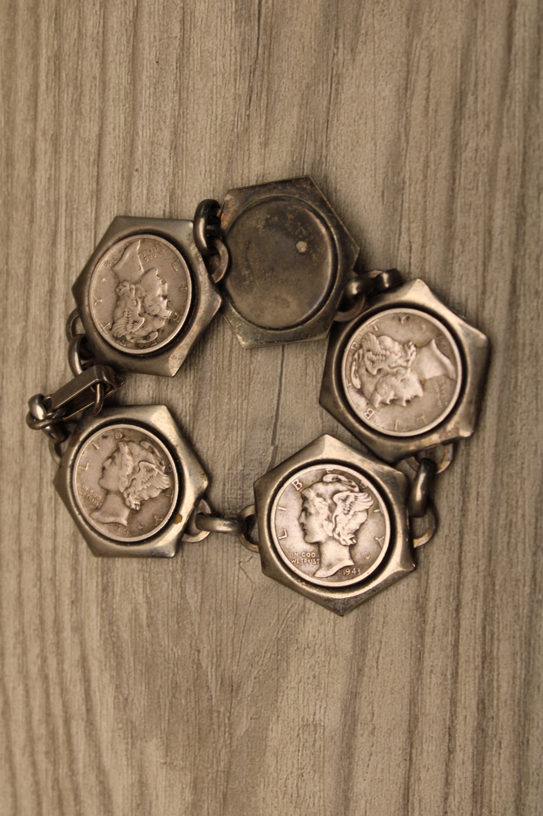 Vintage Silver Tone Liberty Mercury Dime Bracelet 7”