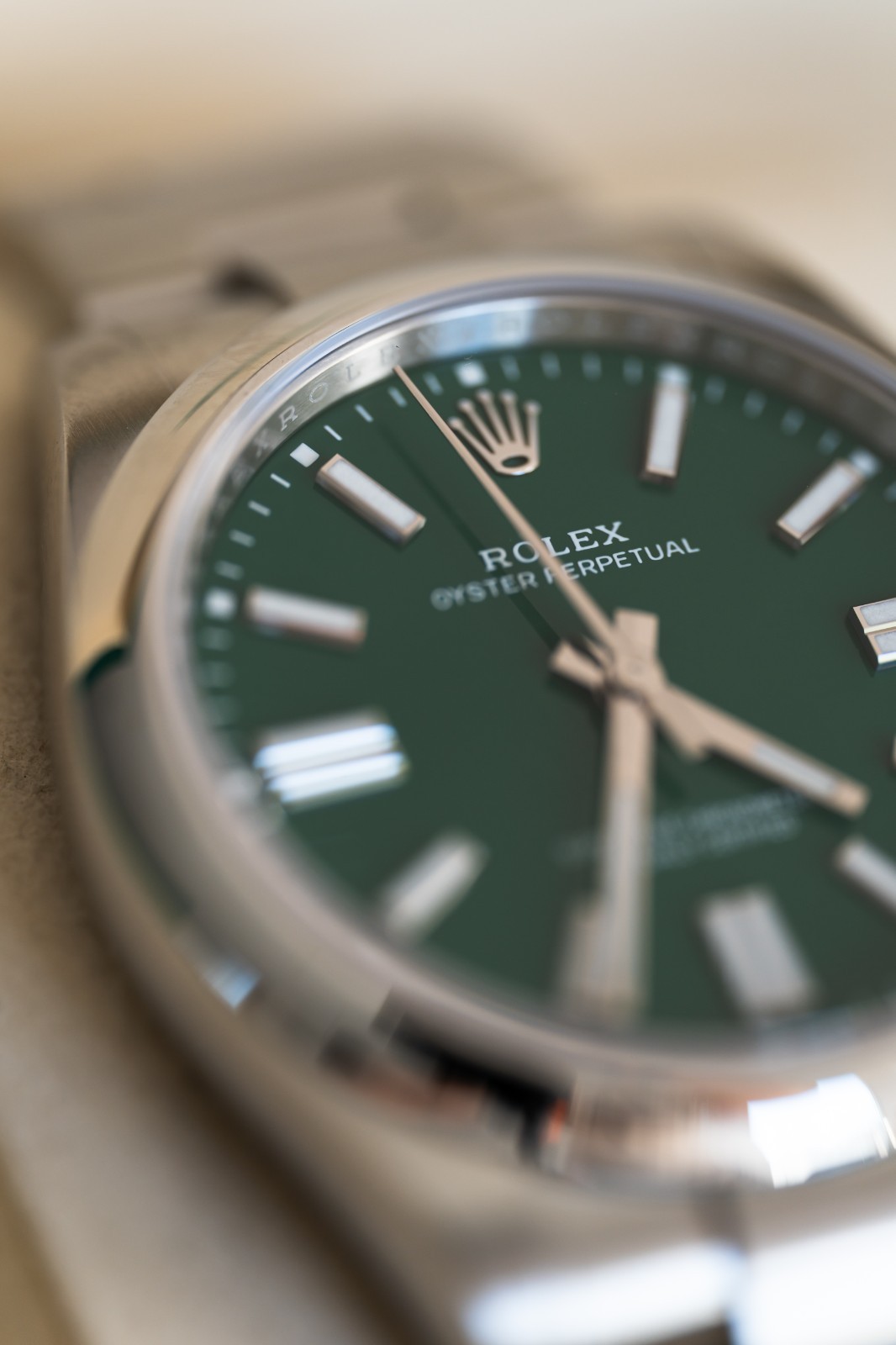 New 2026 Rolex Oyster Perpetual 41mm – Reference 134300 – Full Set – Green Dial