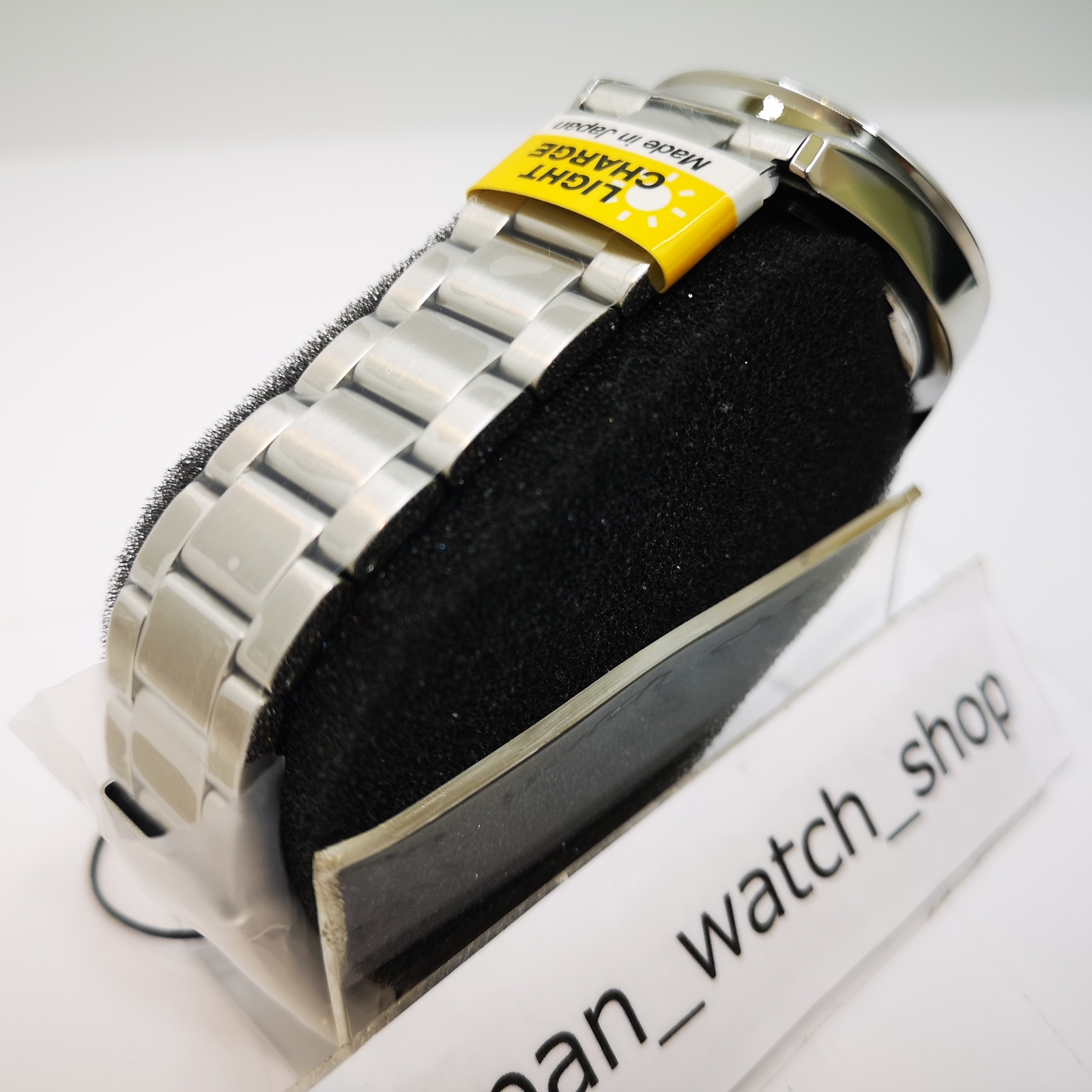 ORIENT WV0041TX Milky White SOLAR PANDA 70’s Neo Seventies Men Watch New in Box