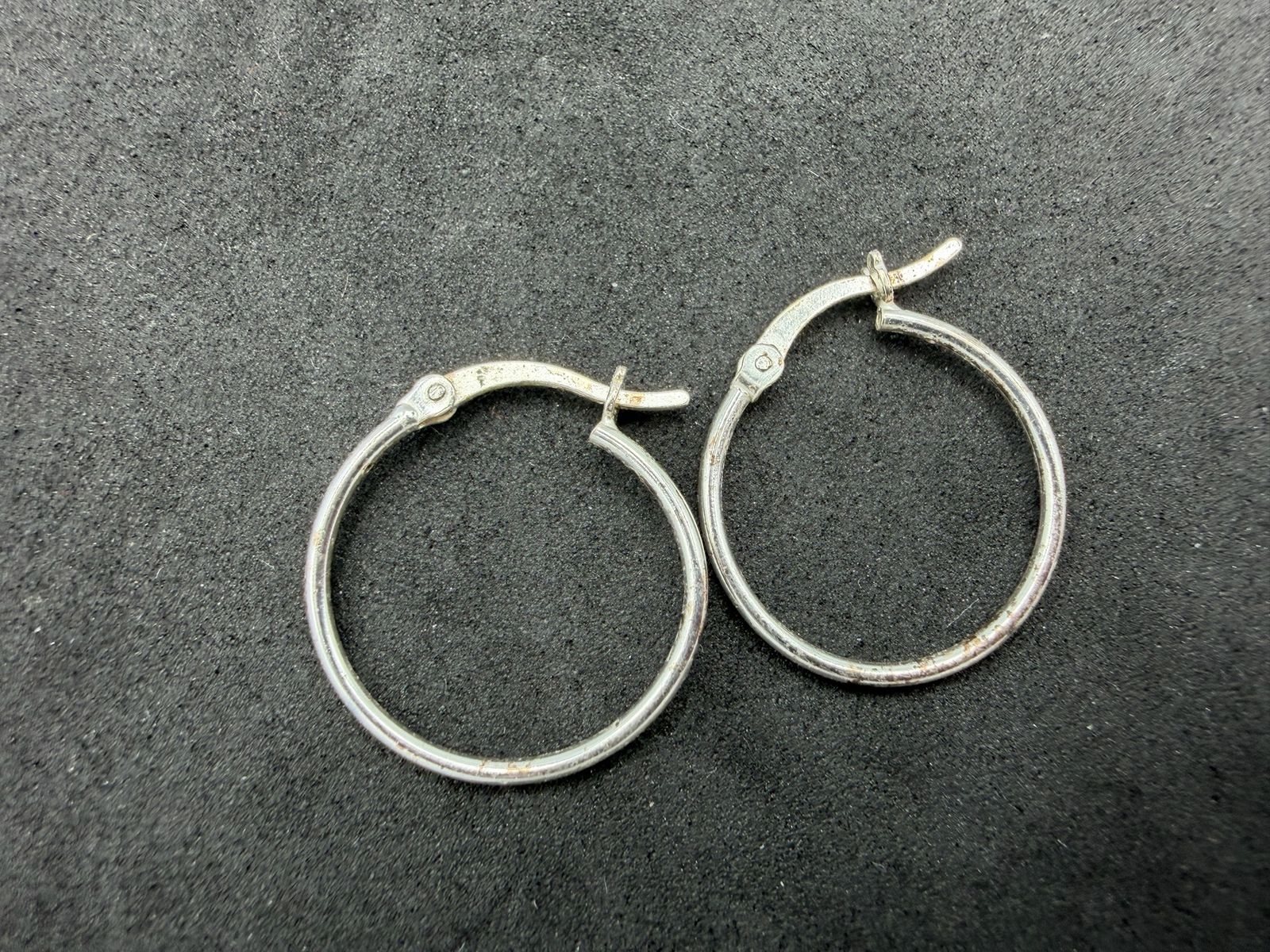 1.08g Vintage Sterling Silver 925 Small Hoop Earrings Classic Simple Retro M