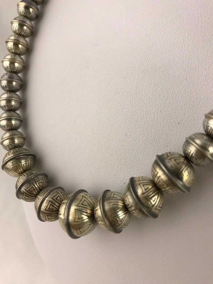 Hand Stamped Bench Navajo Pearls Graduated Sterling Silver Bead Necklace 21”
