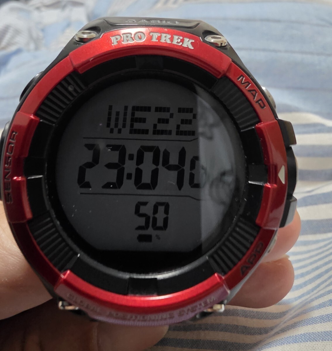 Casio WSD-F21HR Smart Watch GPS Android Wear 1.4″ Display Black Limited Edtion