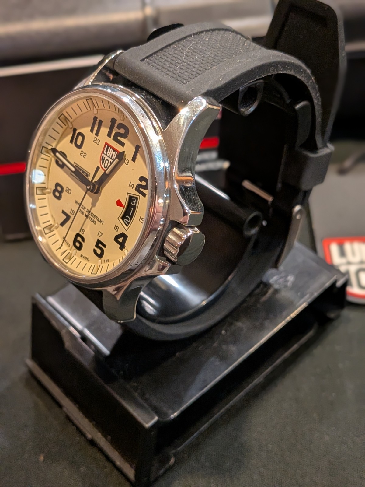 LUMINOX ATACAMA FIELD XL.1827 Day/Date Beige Dial Leather Strap Quartz Stainless