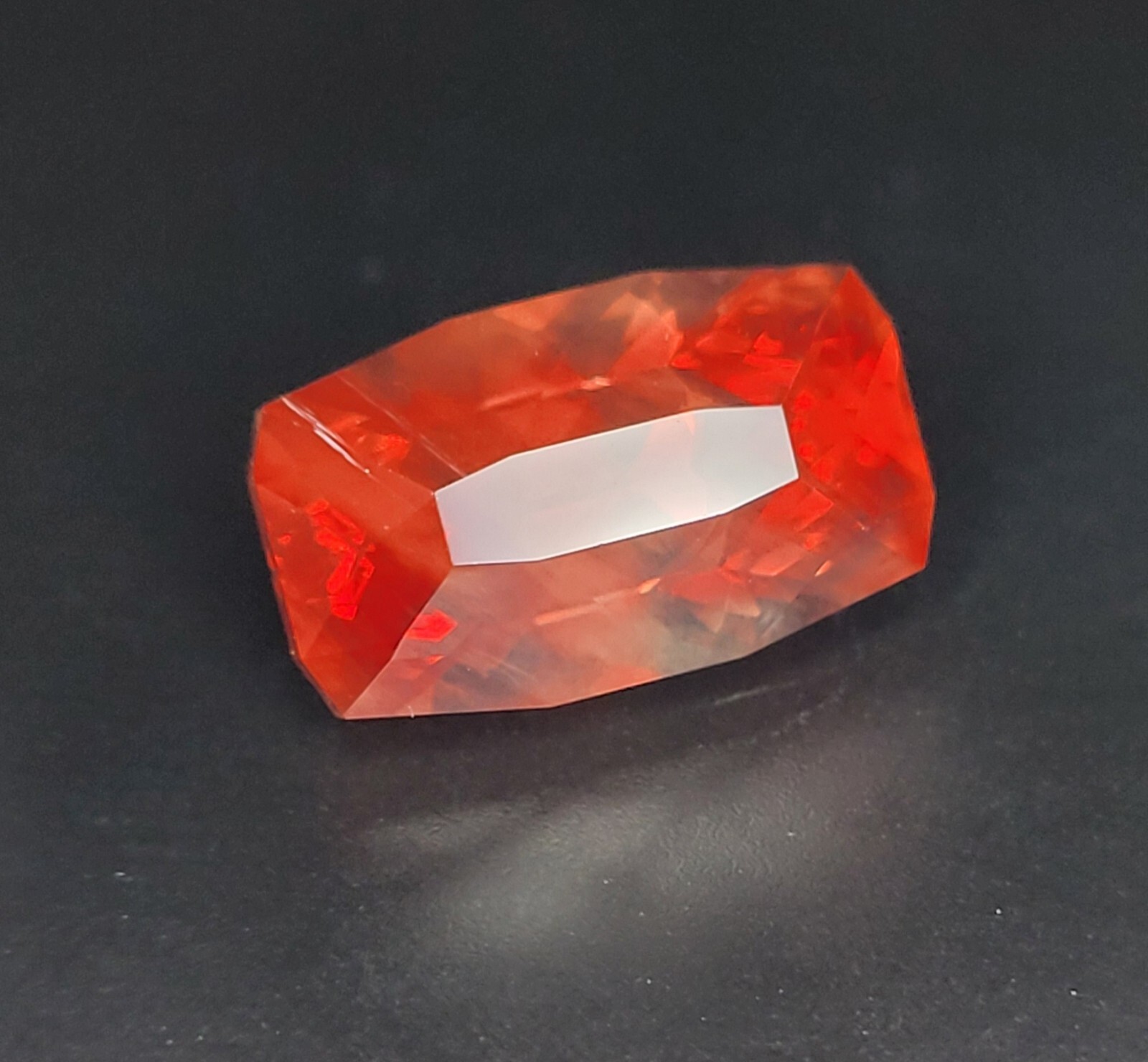 Oregon sunstone: custom cut cushion shape gemstone 7.1 cts