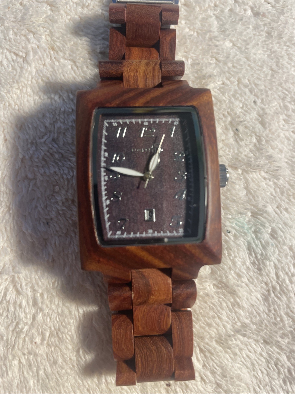 Earth Wood Watches Dark Brown/black. Barely worn, (needs battery’s )