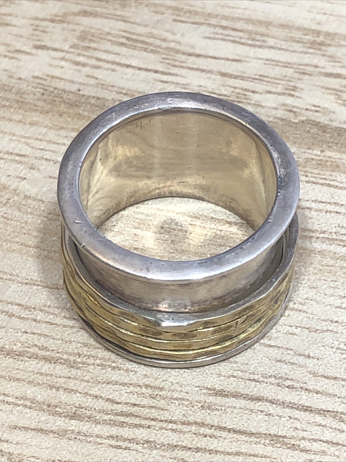 b45. 925 Sterling Vintage Spinner Meditation Fidget 13.9mm wide Band Ring 6.75-7