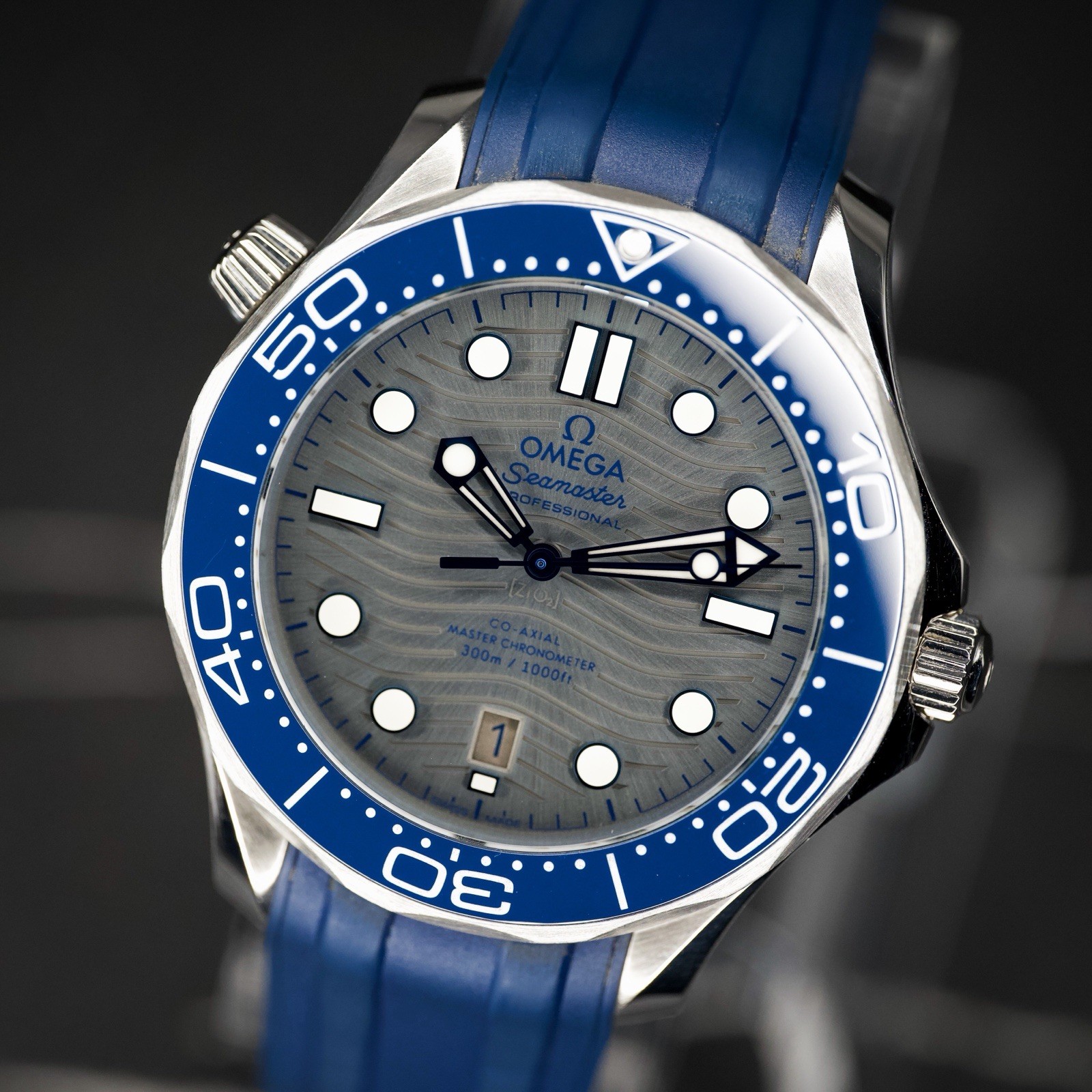 Omega Seamaster Diver 300M 42mm Grey Dial Ceramic Bezel Full Box & Papers