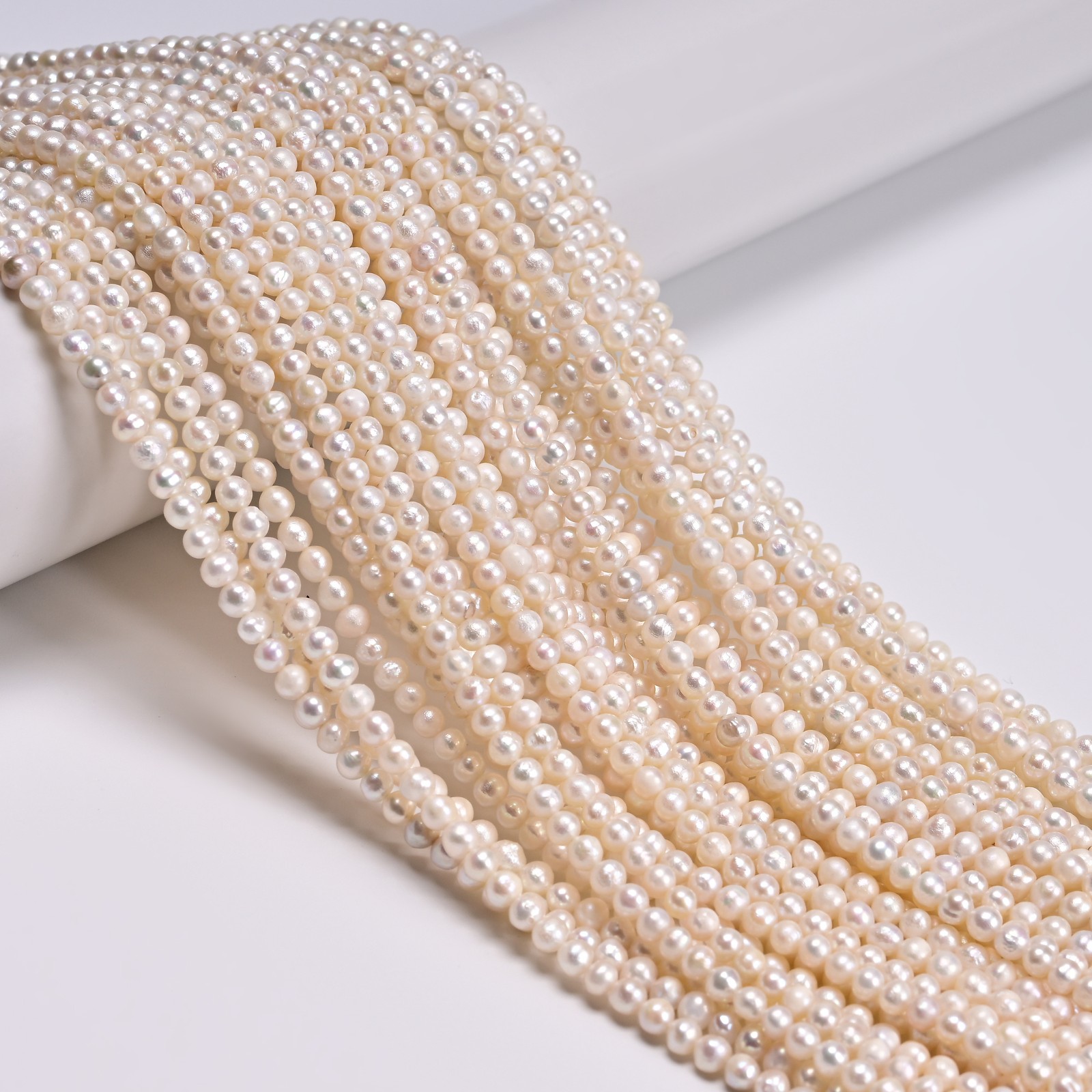 Natural White Fresh Water Pearl Off Round Shape Beads Size 3-4mm 15.5″ Strand