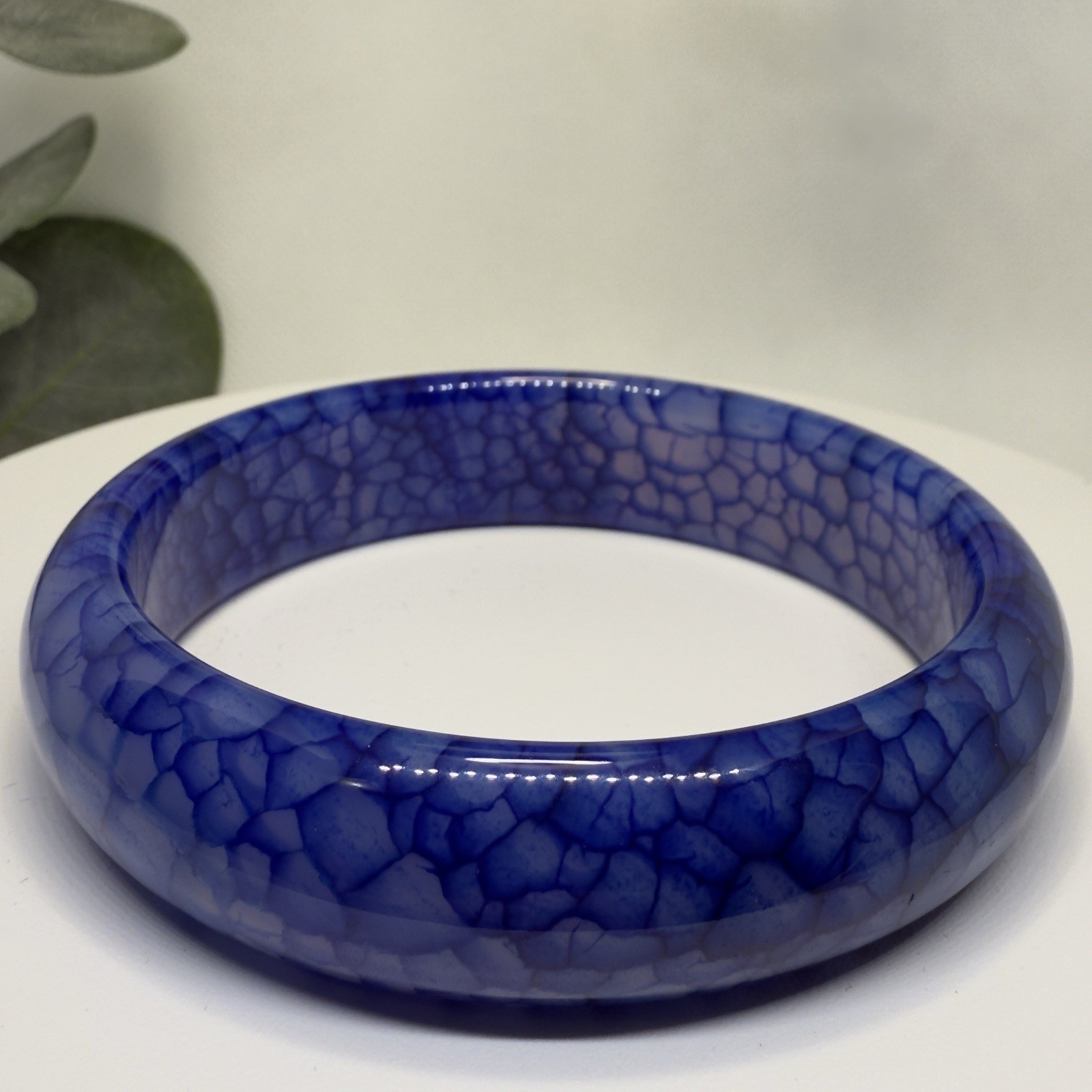 Dragon Vein Hard Bangle Size: 58.4MM Width: 15.4MM