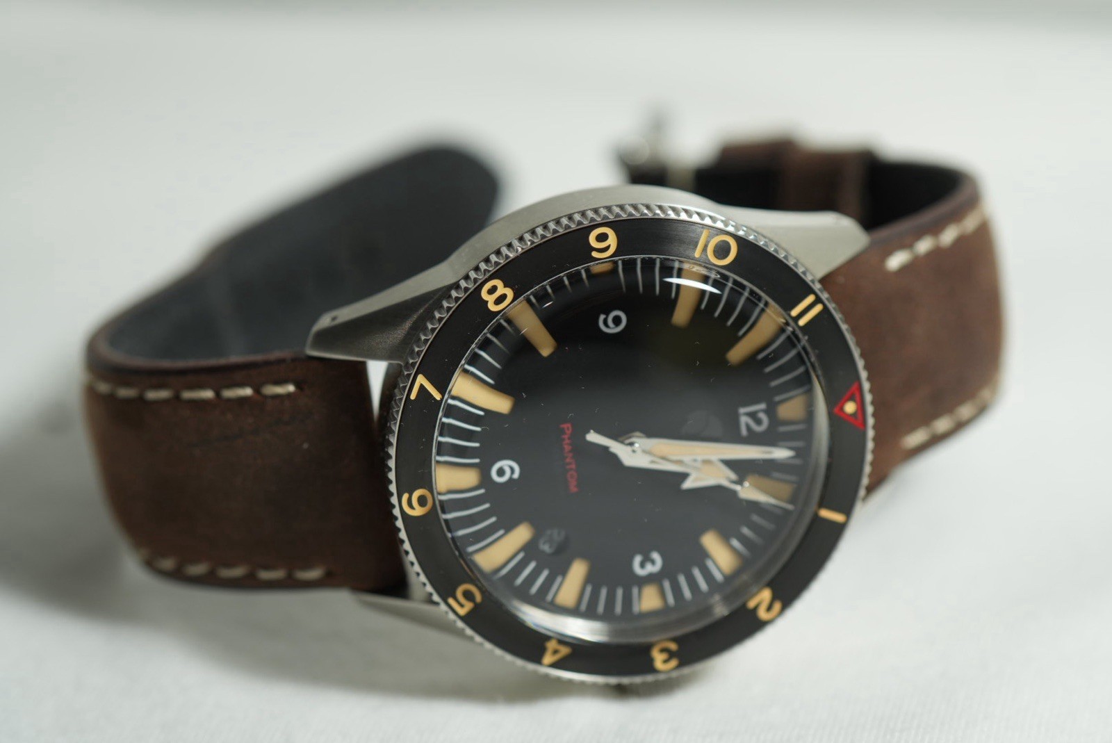 Phantom Automatic Diver 40-43.9mm Black Dial Date SS Brown Leather Strap 100m