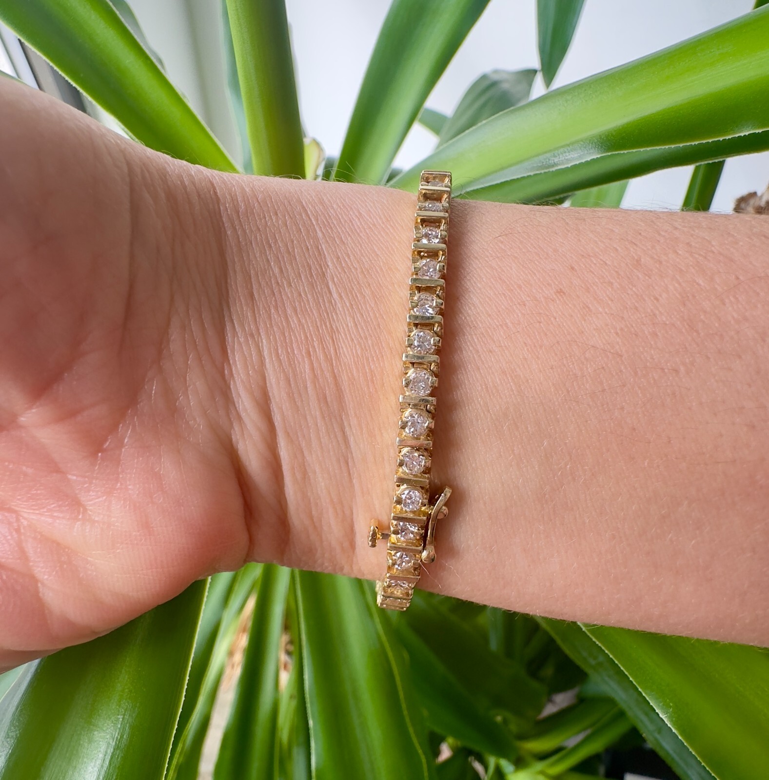 Vintage 3.54CT Diamond Tennis Bracelet in 14K Yellow Gold